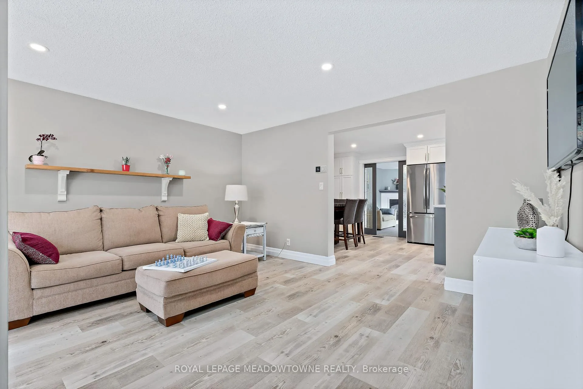 Photo 9 of 370 Argyll Street, Centre Wellington, Fergus — HOMEH
