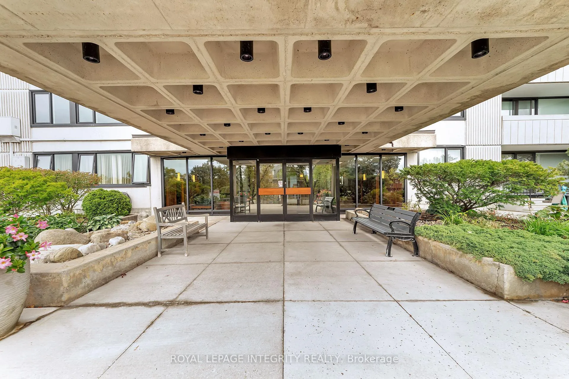 Photo 2 of Unit 2108, 265 Poulin Avenue, Ottawa, Britannia — HOMEH