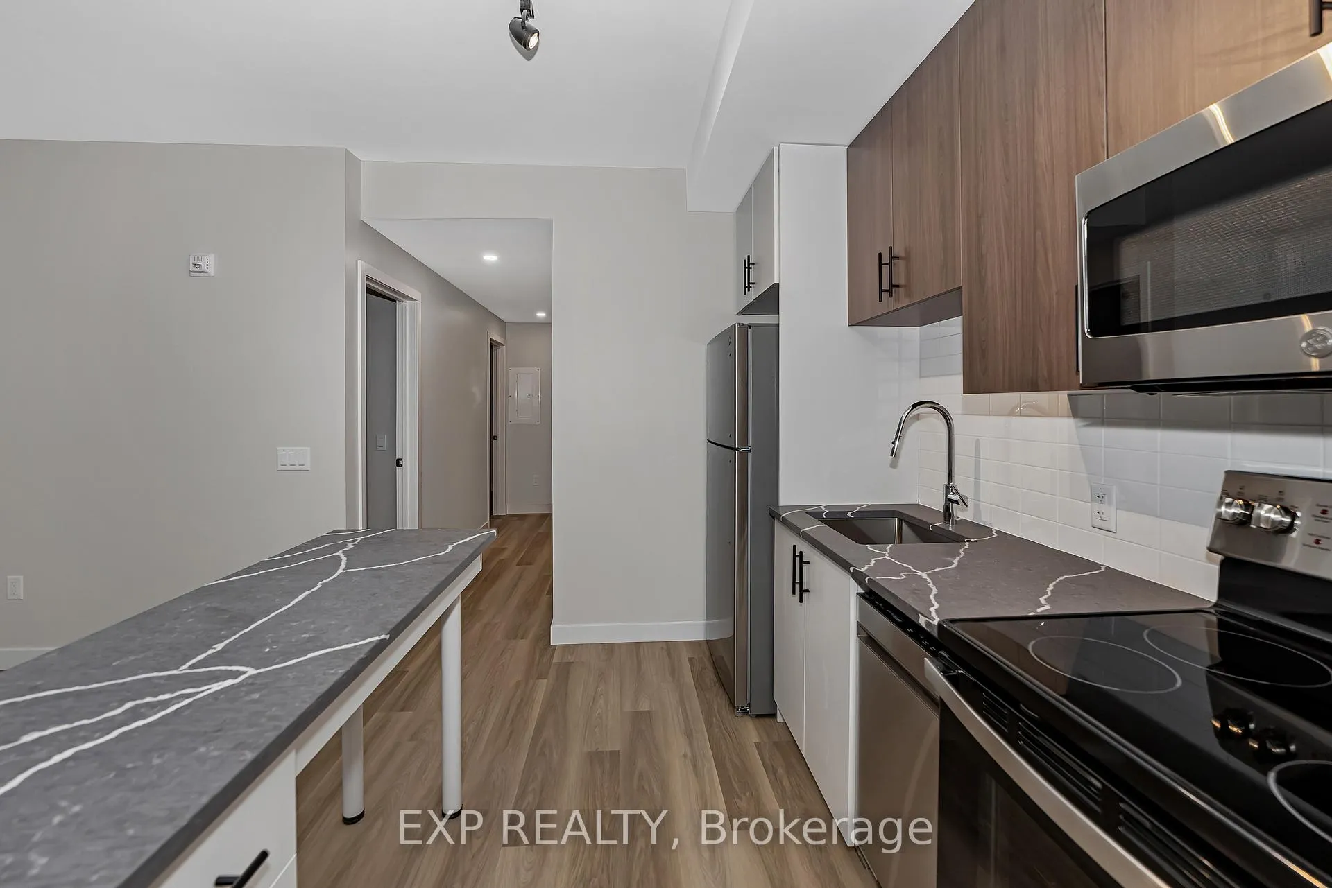 Photo 10 of Unit 202, 211 Armstrong Street, Ottawa, Hintonburg — HOMEH