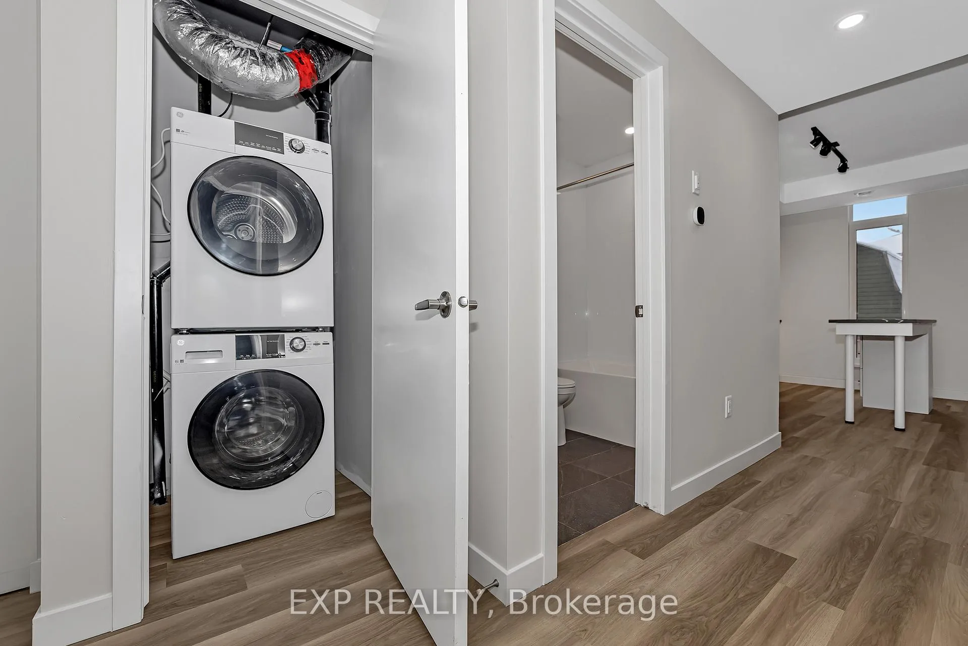 Photo 19 of Unit 202, 211 Armstrong Street, Ottawa, Hintonburg — HOMEH