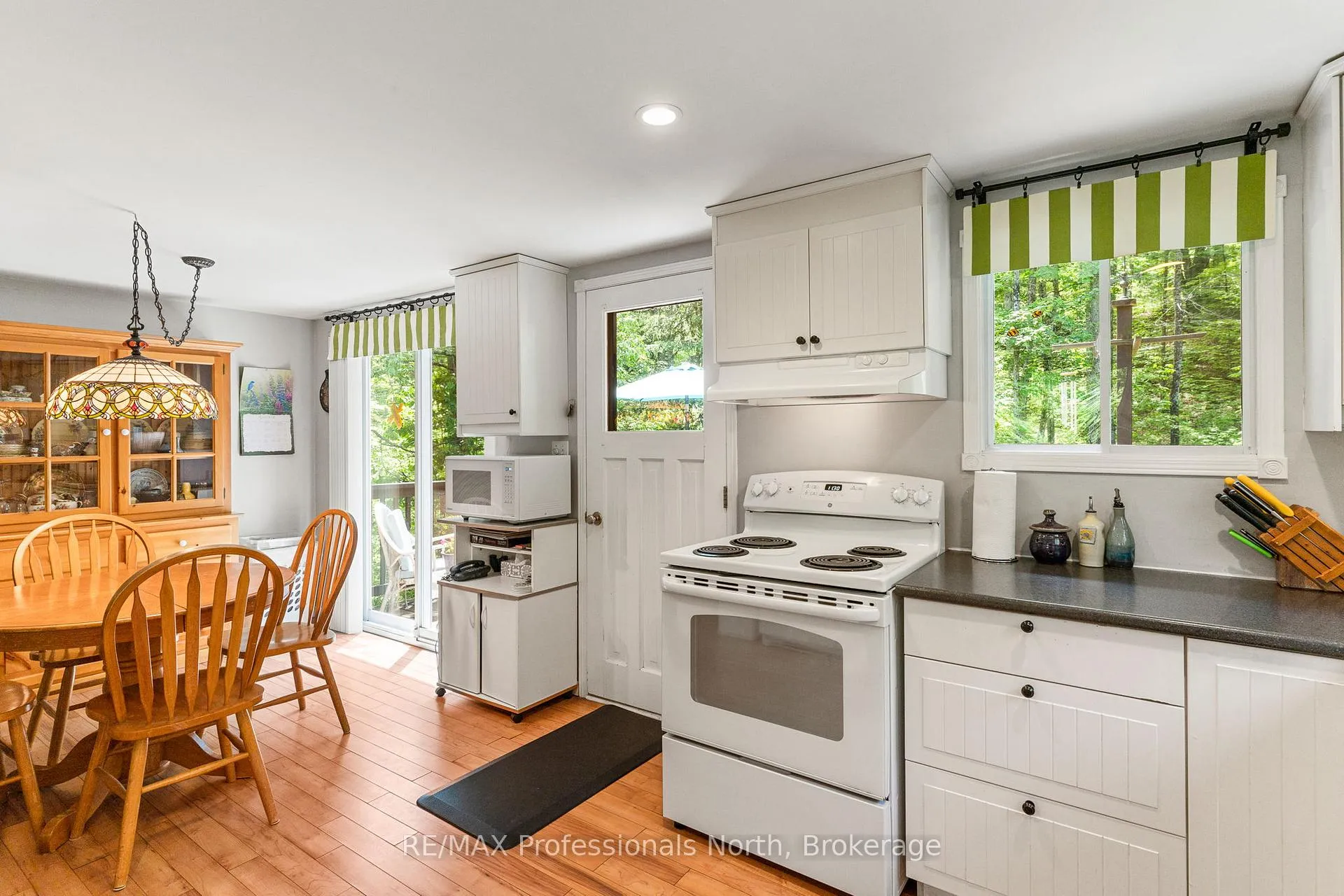 Photo 18 of 4792 Harburn Road, Dysart et al, Harburn — HOMEH