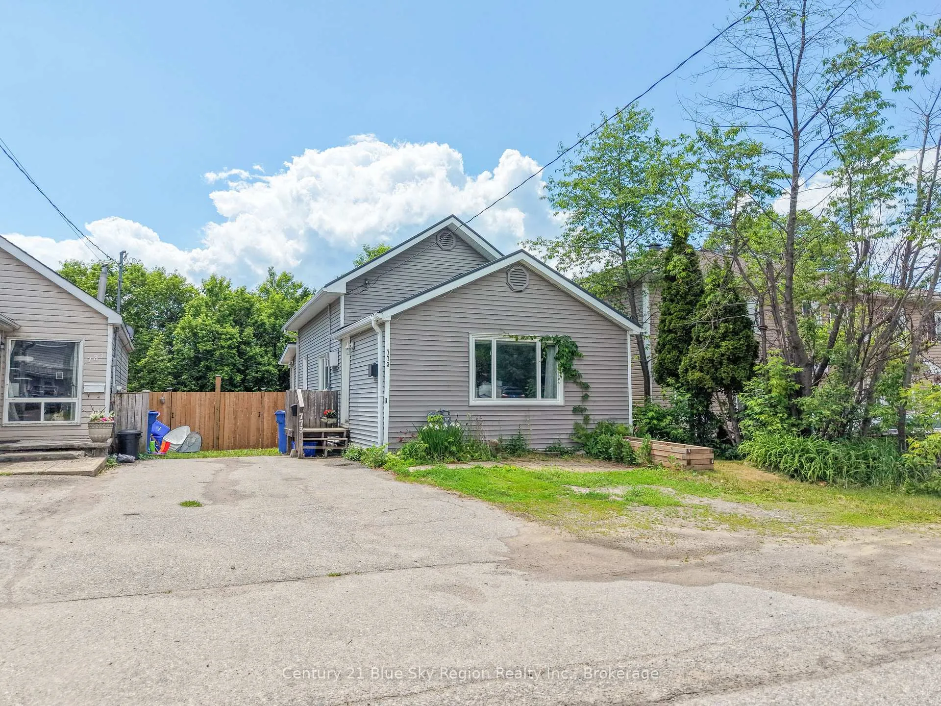 Photo 2 of 773 Worthington Street E, North Bay, Central — HOMEH