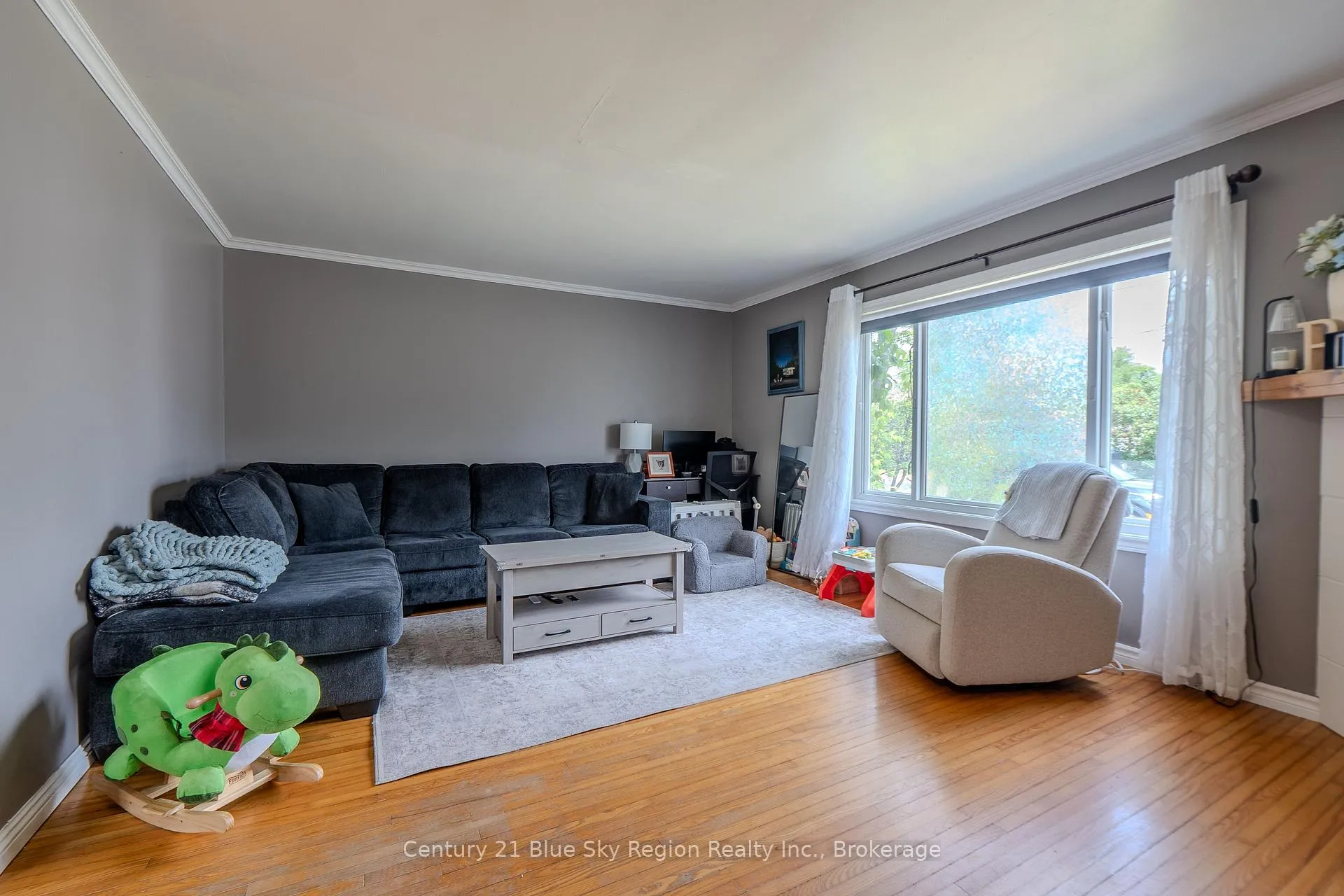 Photo 8 of 773 Worthington Street E, North Bay, Central — HOMEH