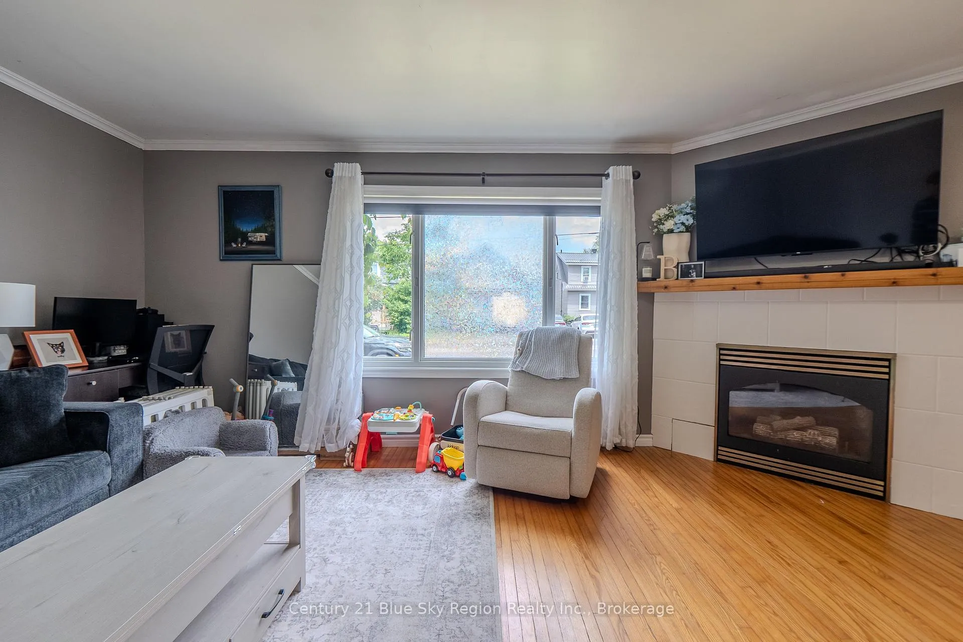 Photo 9 of 773 Worthington Street E, North Bay, Central — HOMEH