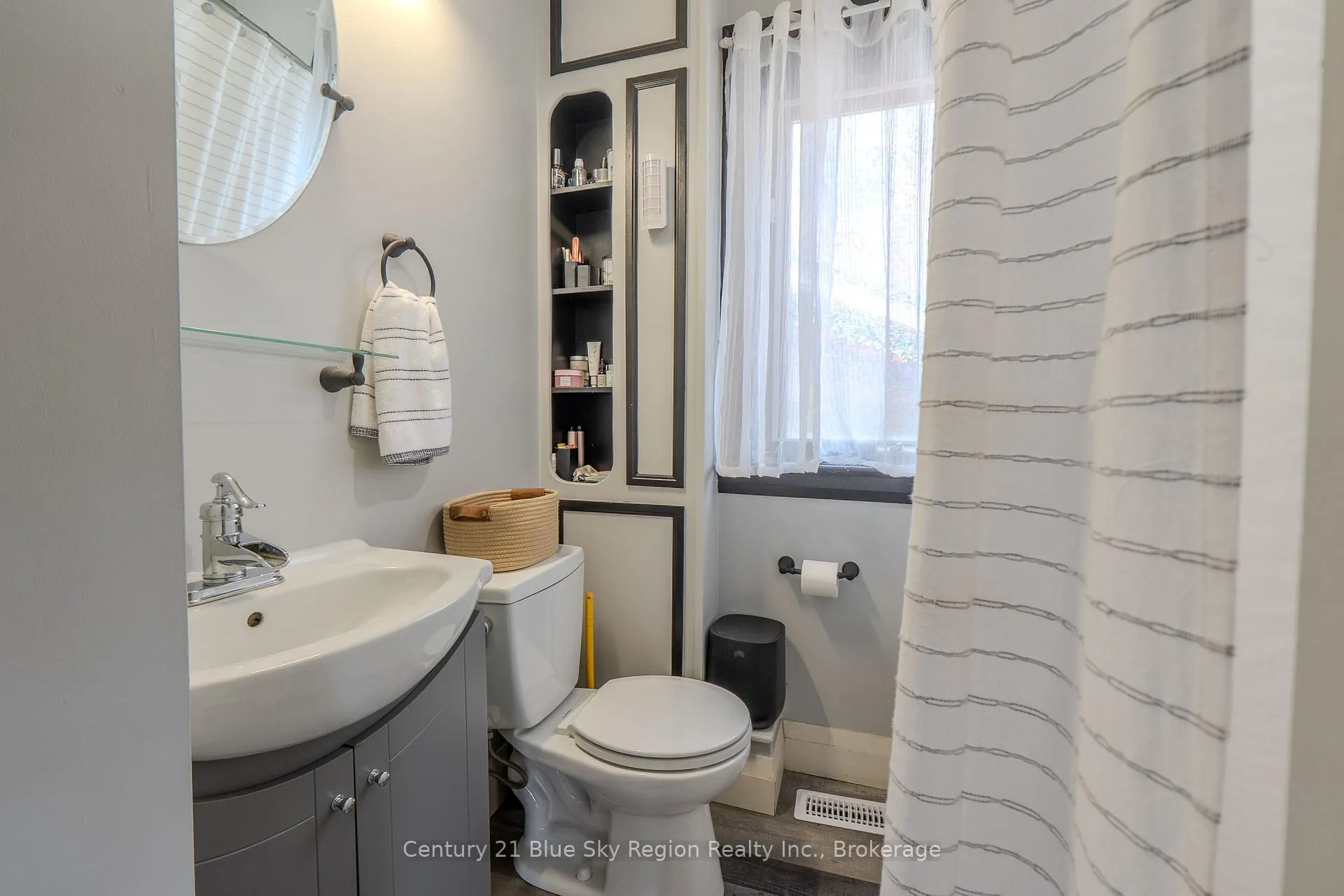 Photo 28 of 773 Worthington Street E, North Bay, Central — HOMEH
