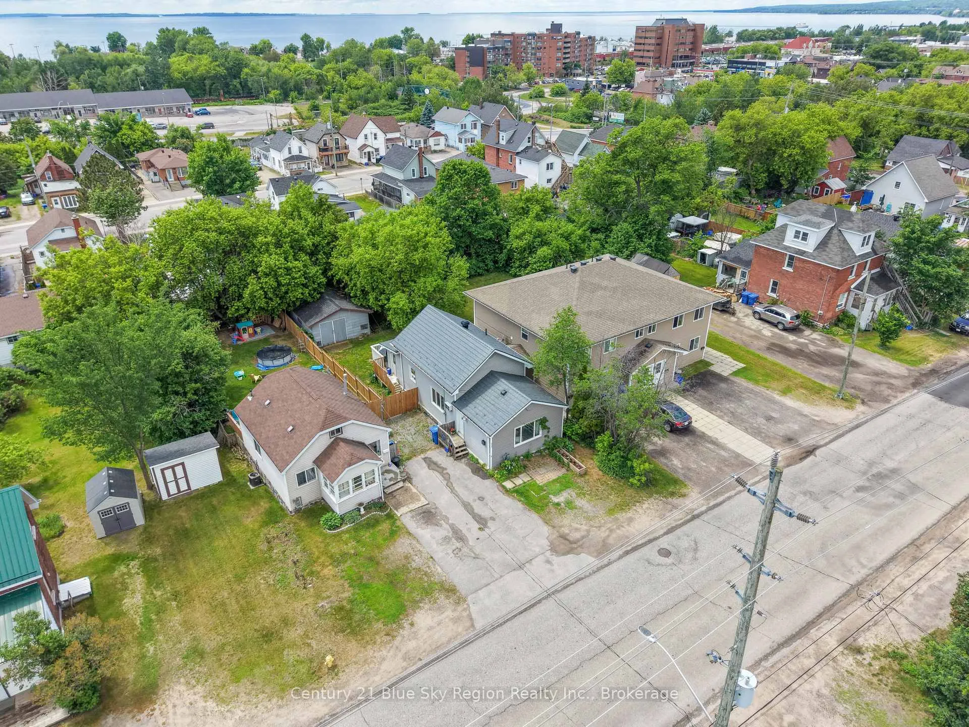 Photo 41 of 773 Worthington Street E, North Bay, Central — HOMEH