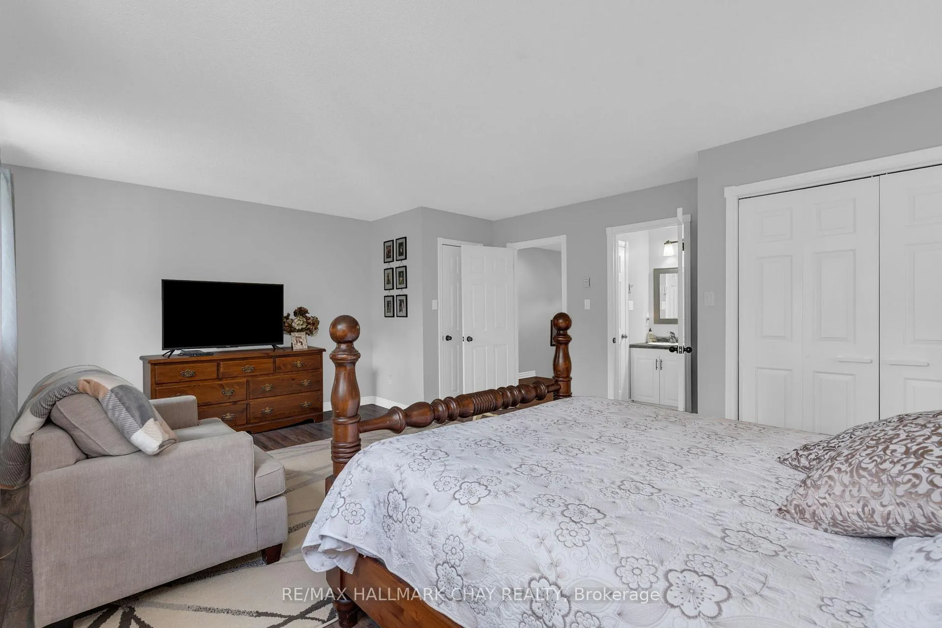 Photo 8 of 333 James Street W, Gravenhurst, Muskoka (S) — HOMEH