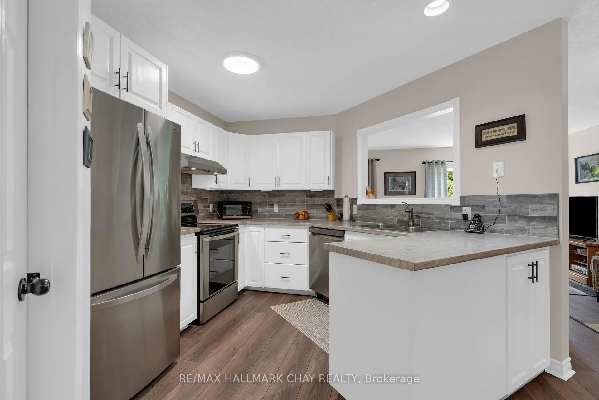 Photo 15 of 333 James Street W, Gravenhurst, Muskoka (S) — HOMEH