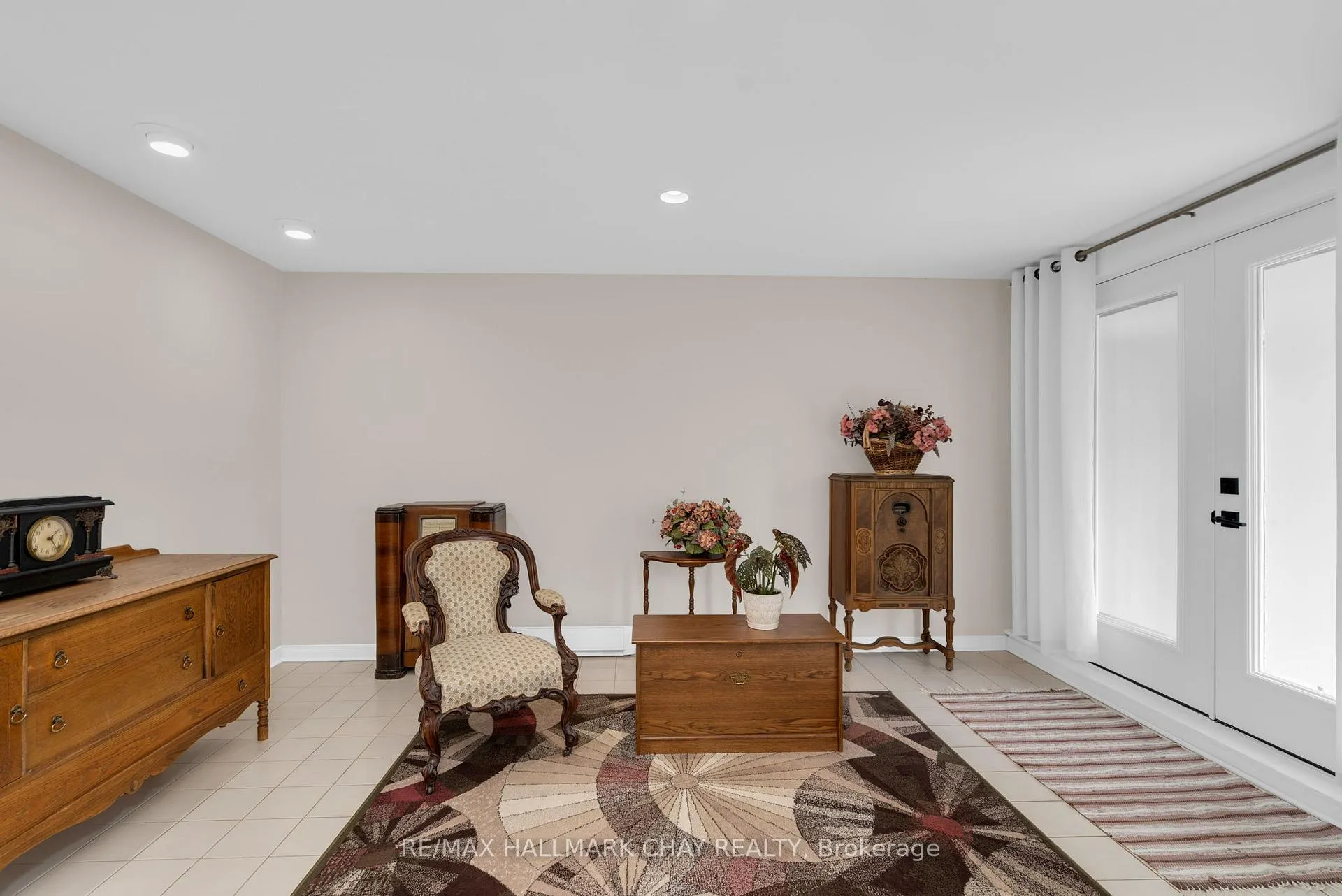 Photo 23 of 333 James Street W, Gravenhurst, Muskoka (S) — HOMEH