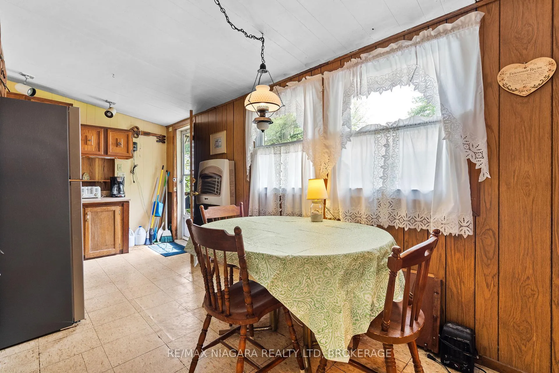 Photo 15 of 12211 Lakeshore Road, Wainfleet, Lakeshore — HOMEH