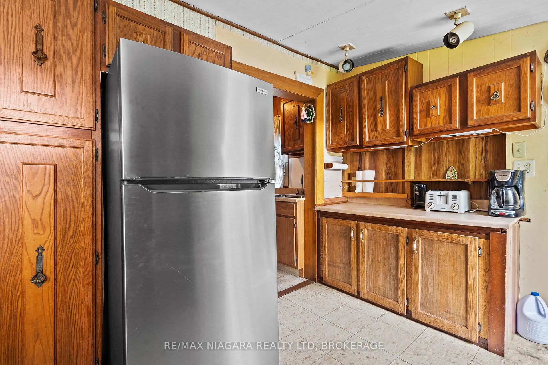 Photo 16 of 12211 Lakeshore Road, Wainfleet, Lakeshore — HOMEH