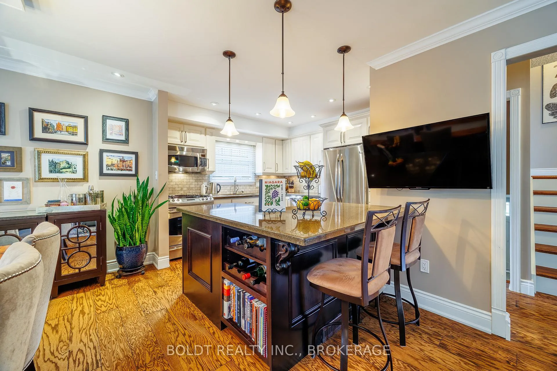 Photo 9 of 12 Cole Farm Boulevard, St. Catharines, Port Dalhousie — HOMEH
