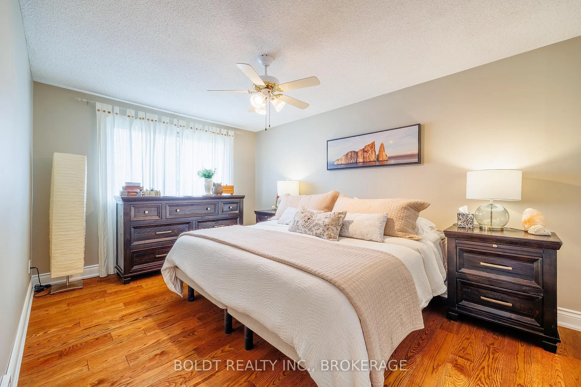 Photo 13 of 12 Cole Farm Boulevard, St. Catharines, Port Dalhousie — HOMEH