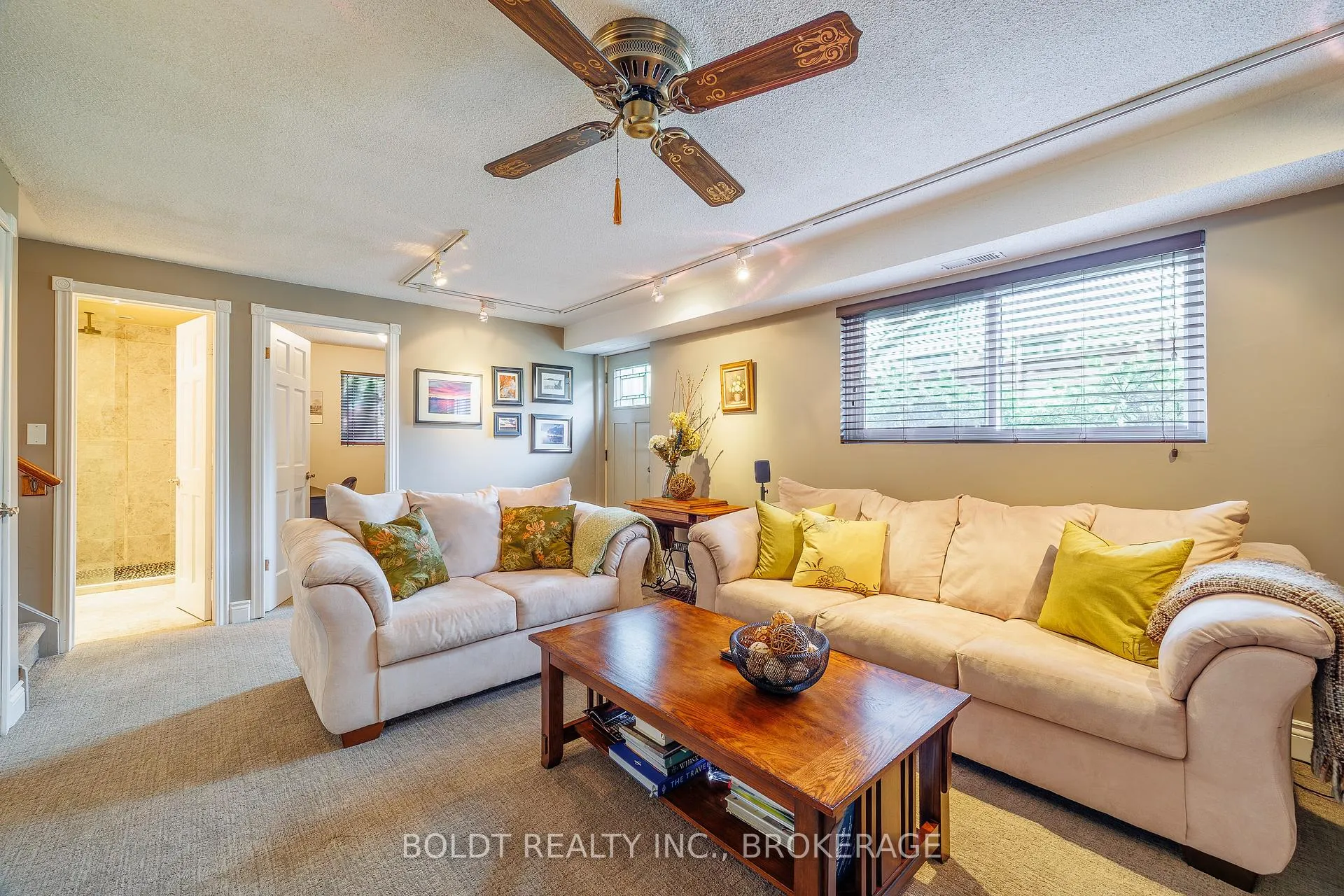 Photo 19 of 12 Cole Farm Boulevard, St. Catharines, Port Dalhousie — HOMEH