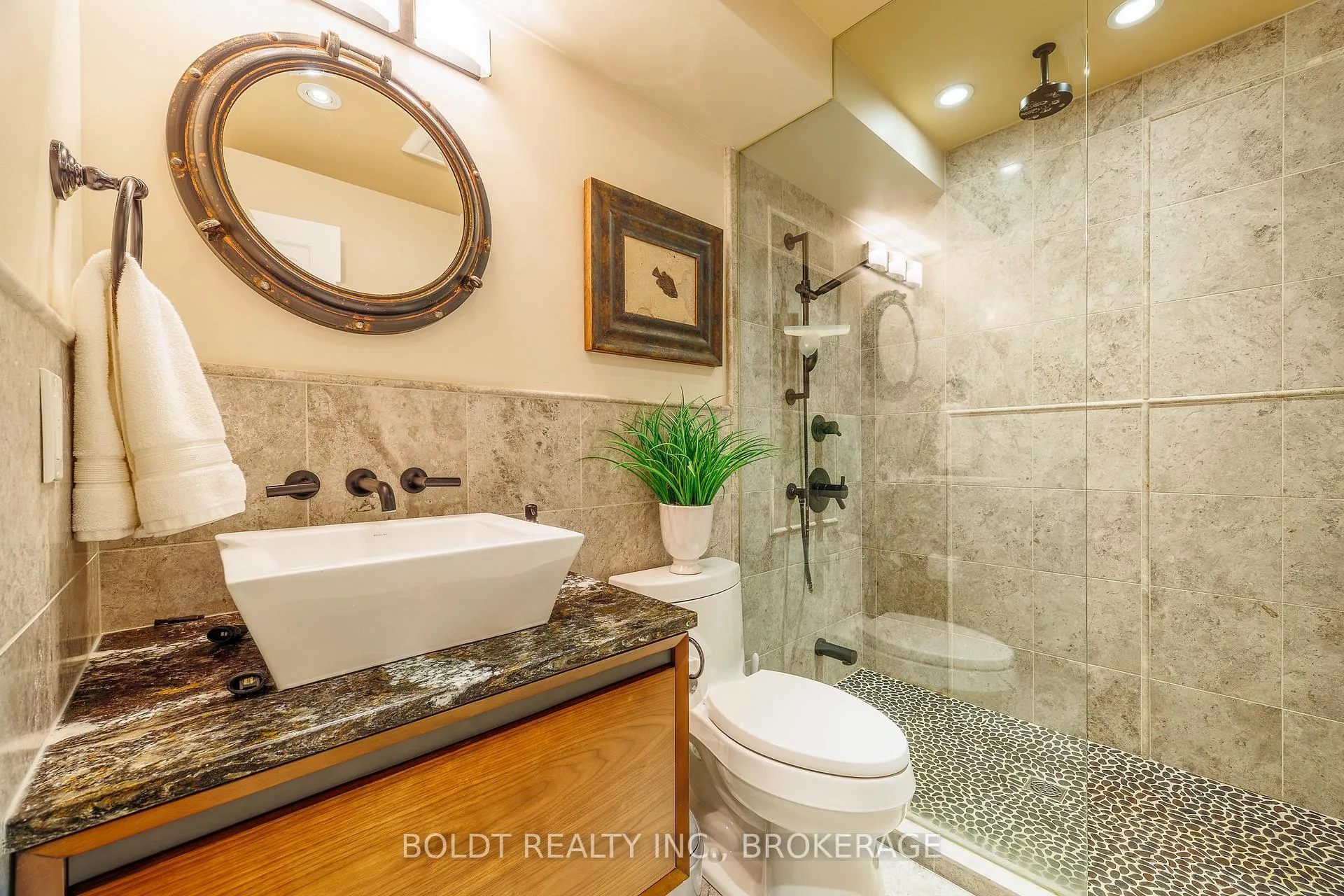 Photo 22 of 12 Cole Farm Boulevard, St. Catharines, Port Dalhousie — HOMEH