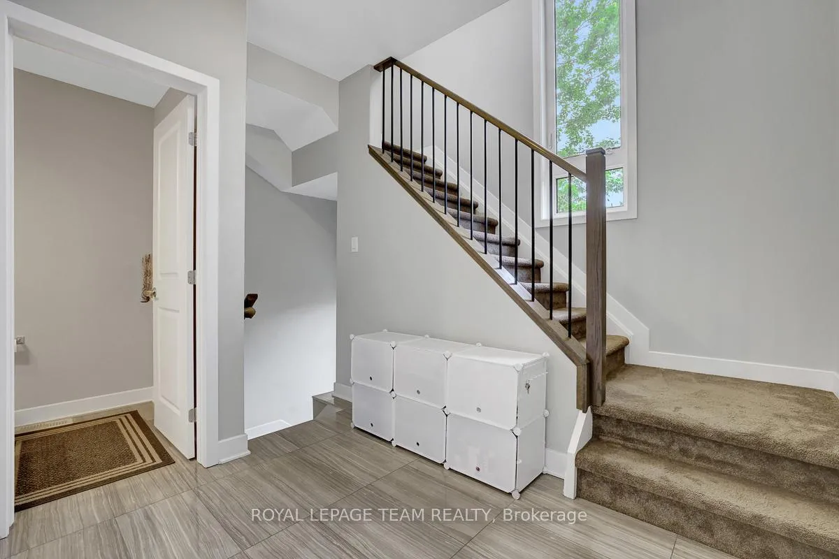 Photo 5 of 806 Terravita Private, Ottawa, Windsor Park Village — HOMEH