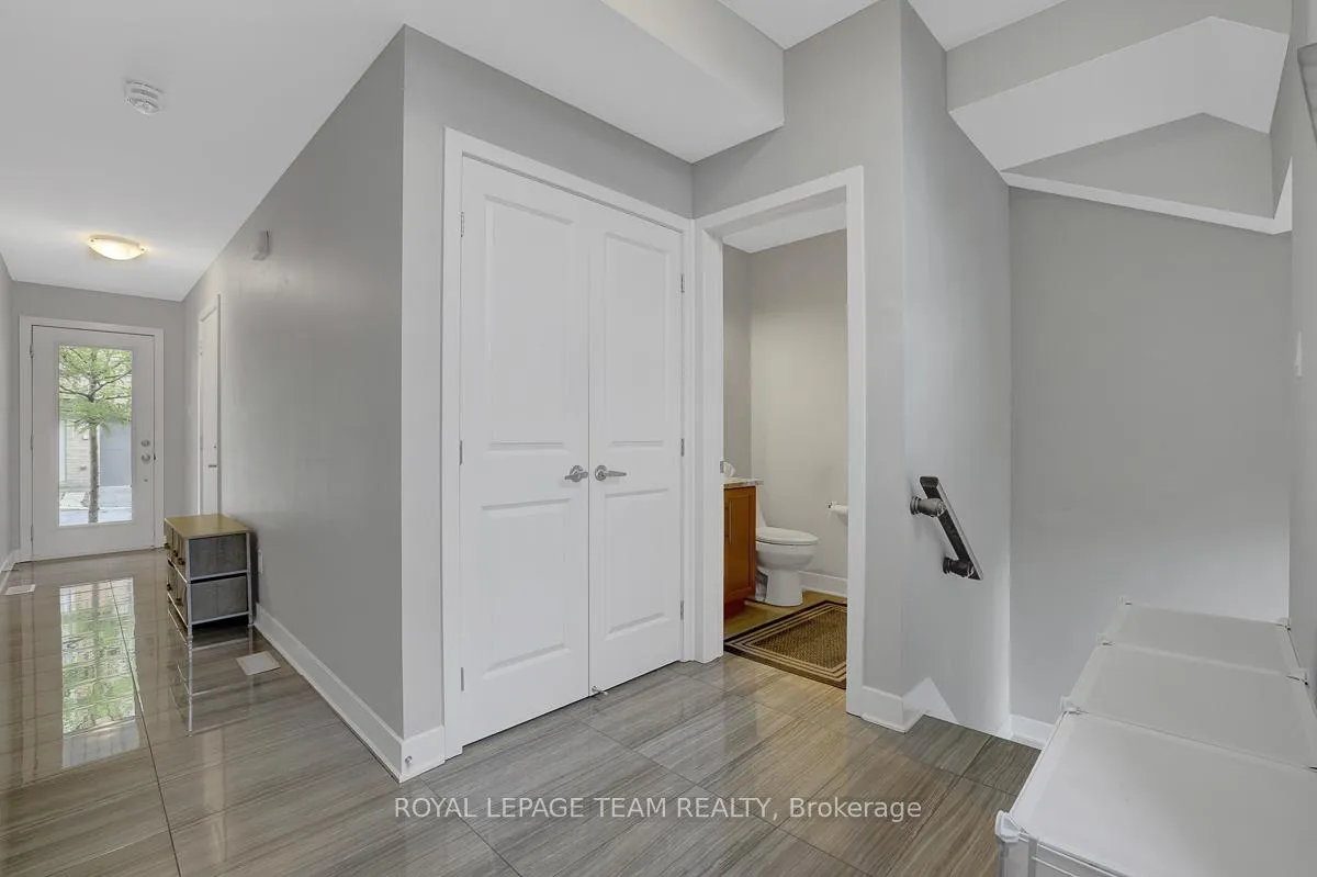 Photo 6 of 806 Terravita Private, Ottawa, Windsor Park Village — HOMEH