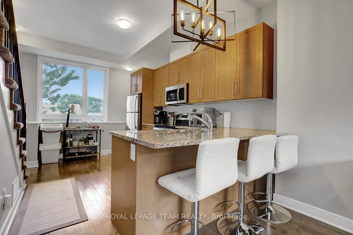 Photo 13 of 806 Terravita Private, Ottawa, Windsor Park Village — HOMEH