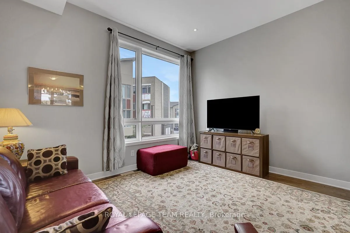 Photo 17 of 806 Terravita Private, Ottawa, Windsor Park Village — HOMEH
