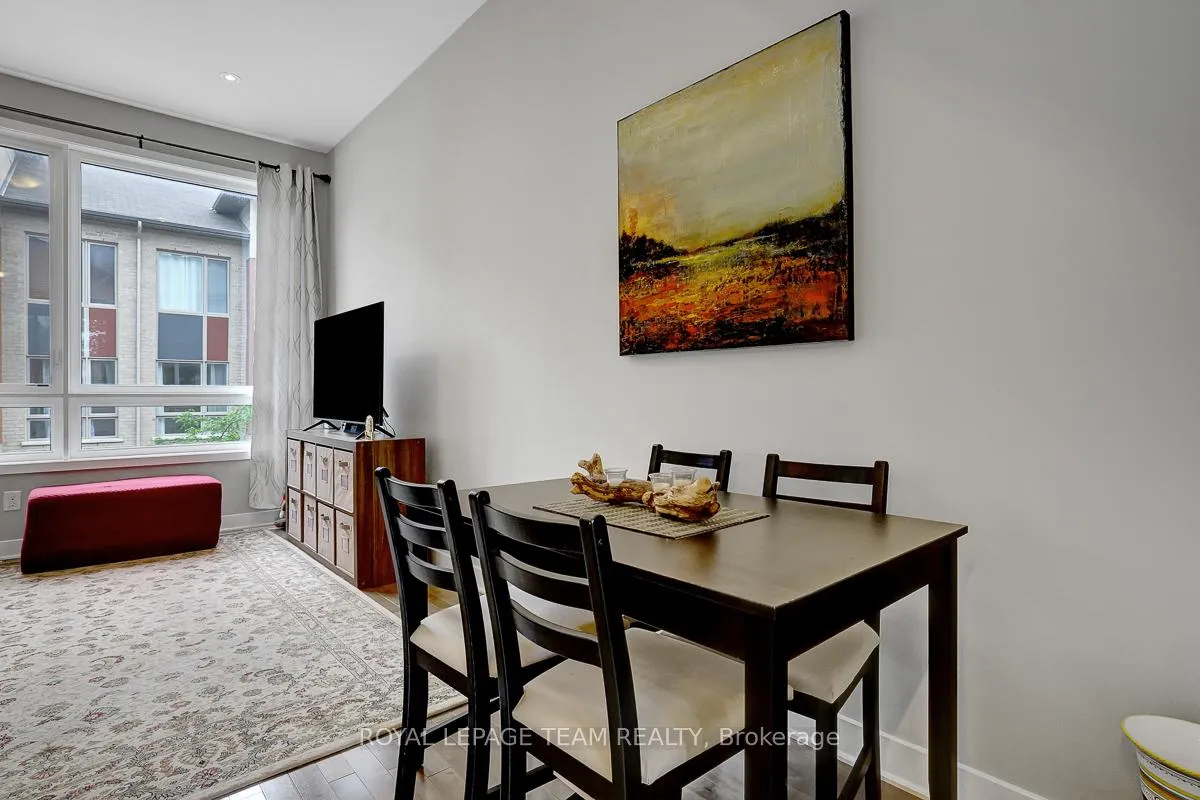 Photo 21 of 806 Terravita Private, Ottawa, Windsor Park Village — HOMEH