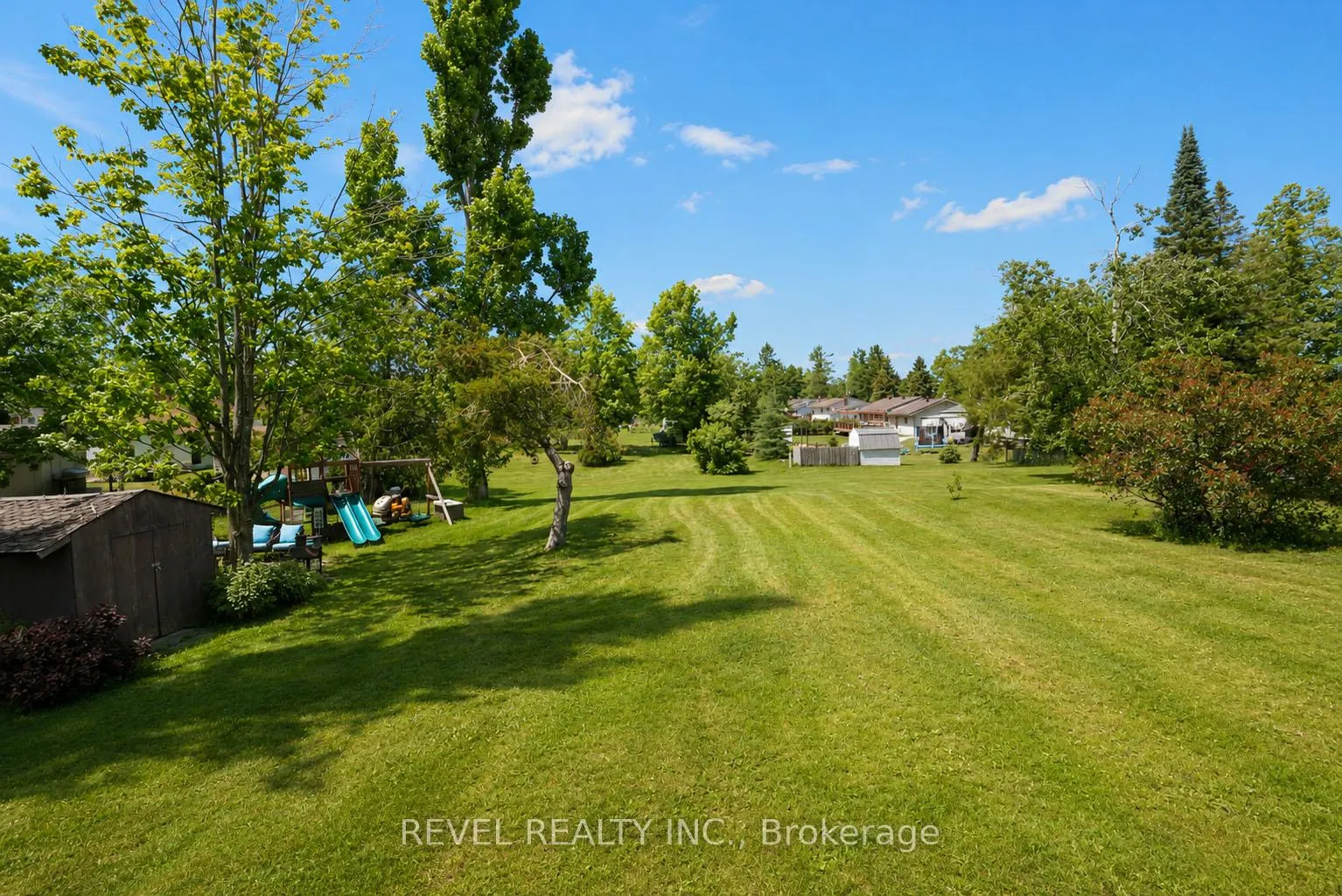 Photo 30 of 4 Robbins Drive, Oro-Medonte, Warminster — HOMEH