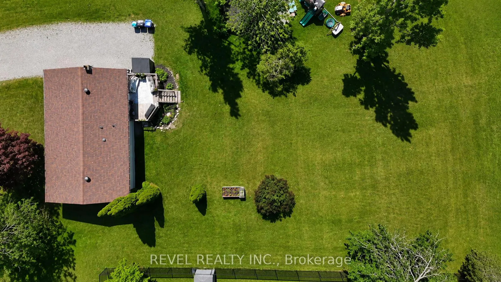 Photo 33 of 4 Robbins Drive, Oro-Medonte, Warminster — HOMEH