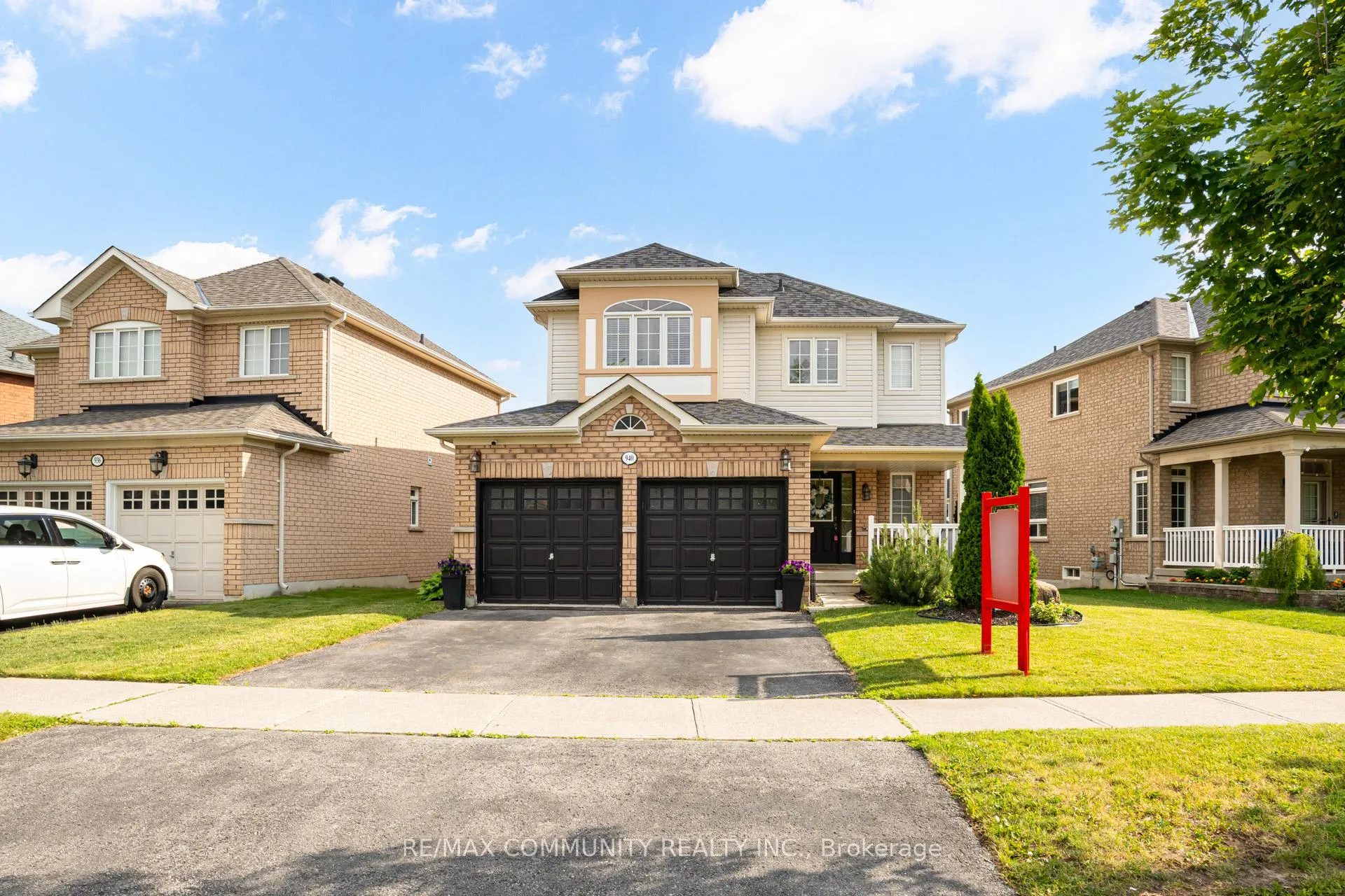 Photo 1 of 940 Ormond Drive, Oshawa, Samac — HOMEH