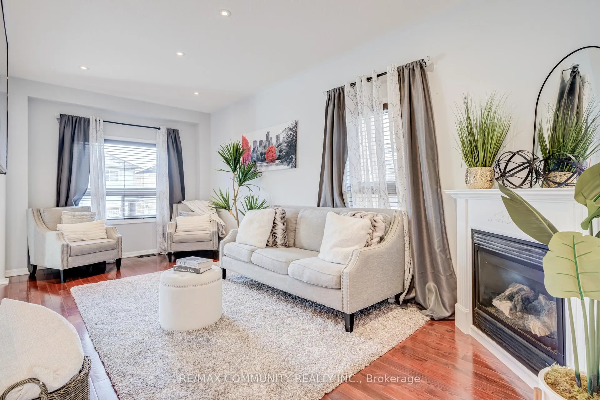 Photo 5 of 940 Ormond Drive, Oshawa, Samac — HOMEH