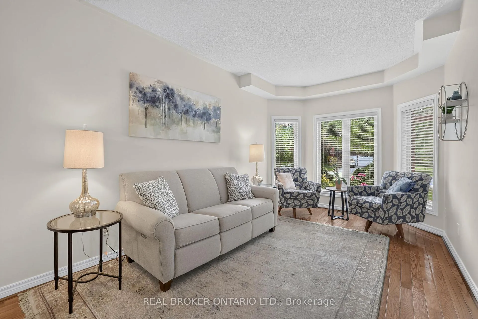 Photo 13 of 813 Surin Court, Newmarket, Gorham-College Manor — HOMEH