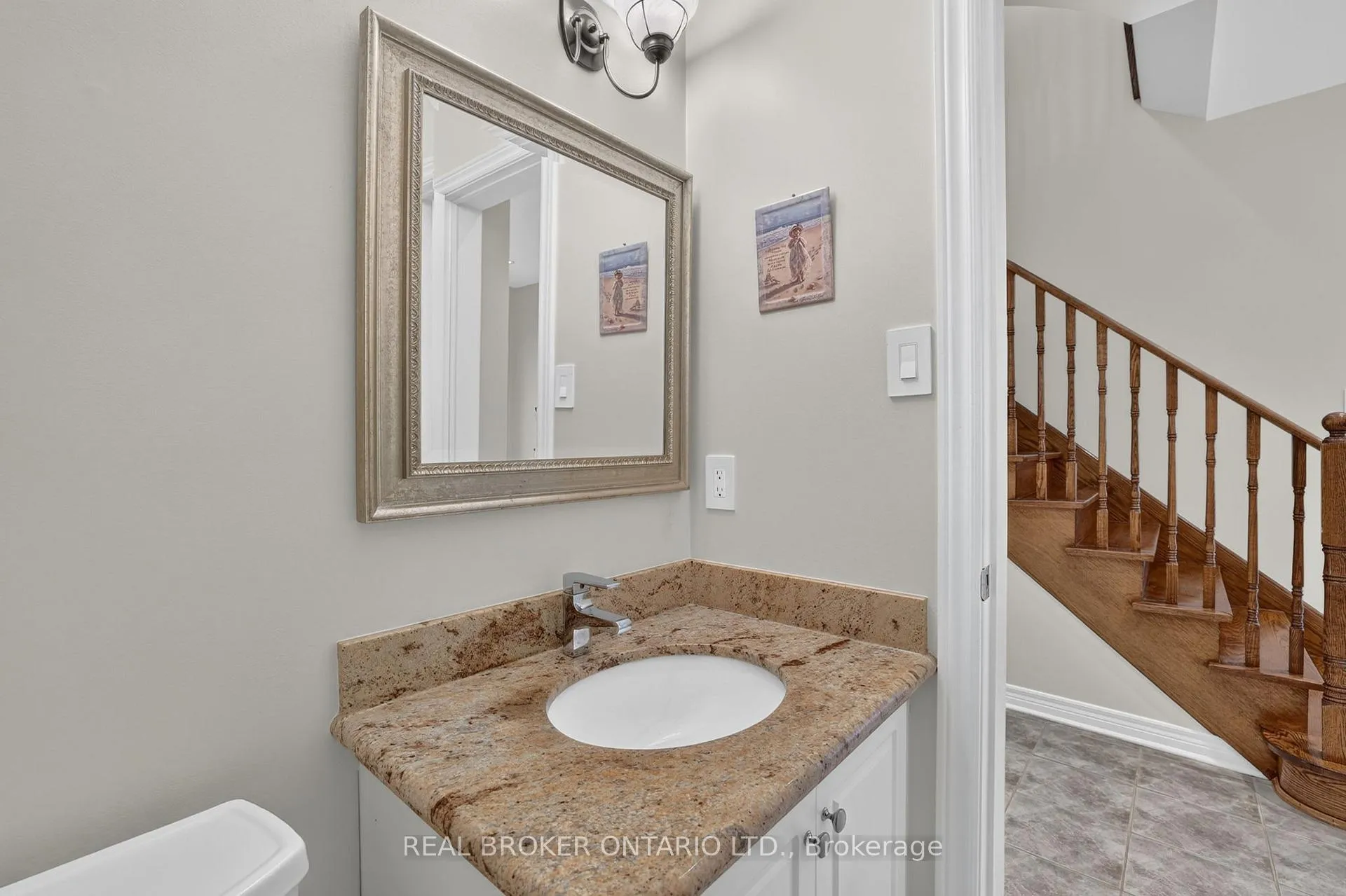 Photo 16 of 813 Surin Court, Newmarket, Gorham-College Manor — HOMEH