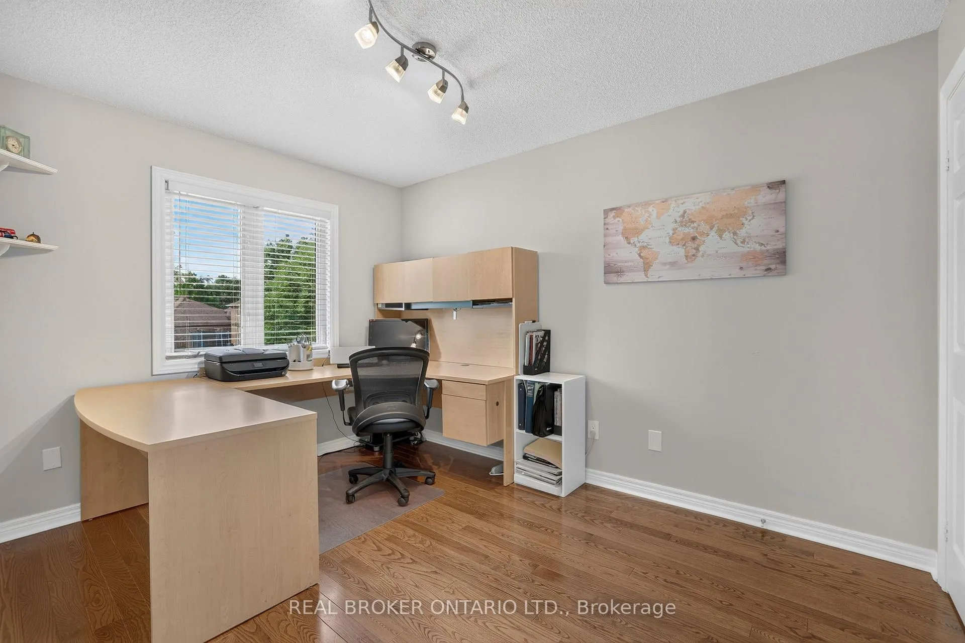 Photo 29 of 813 Surin Court, Newmarket, Gorham-College Manor — HOMEH