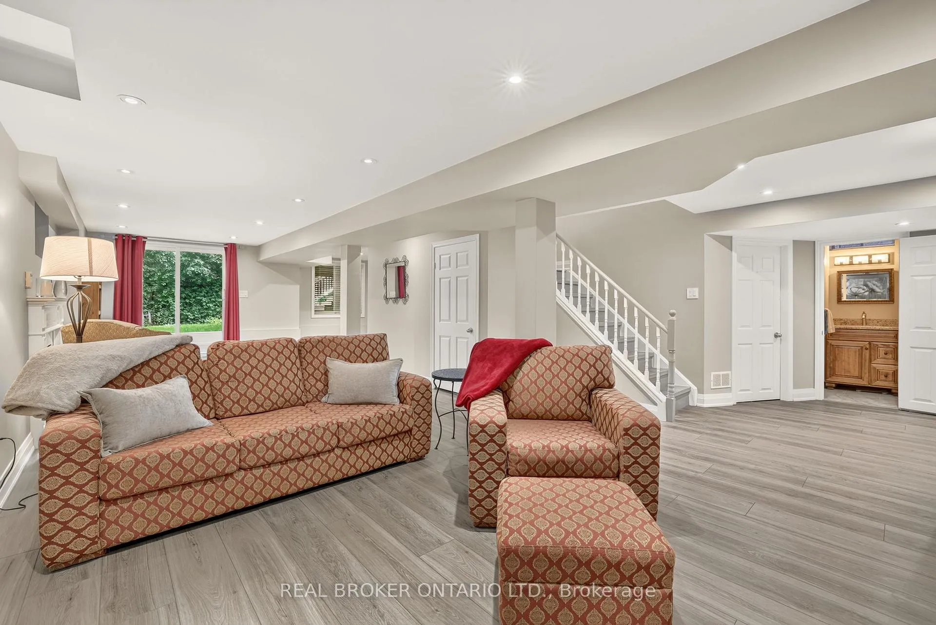 Photo 34 of 813 Surin Court, Newmarket, Gorham-College Manor — HOMEH