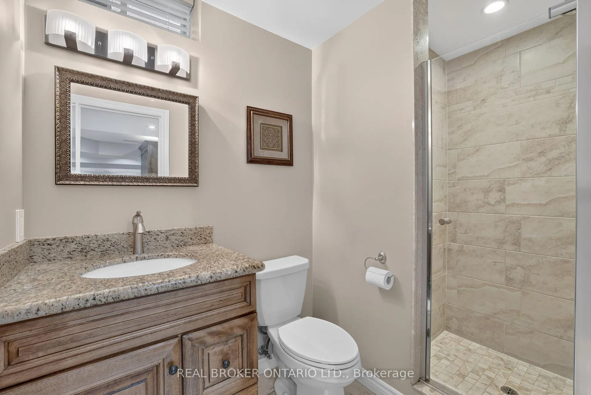 Photo 40 of 813 Surin Court, Newmarket, Gorham-College Manor — HOMEH