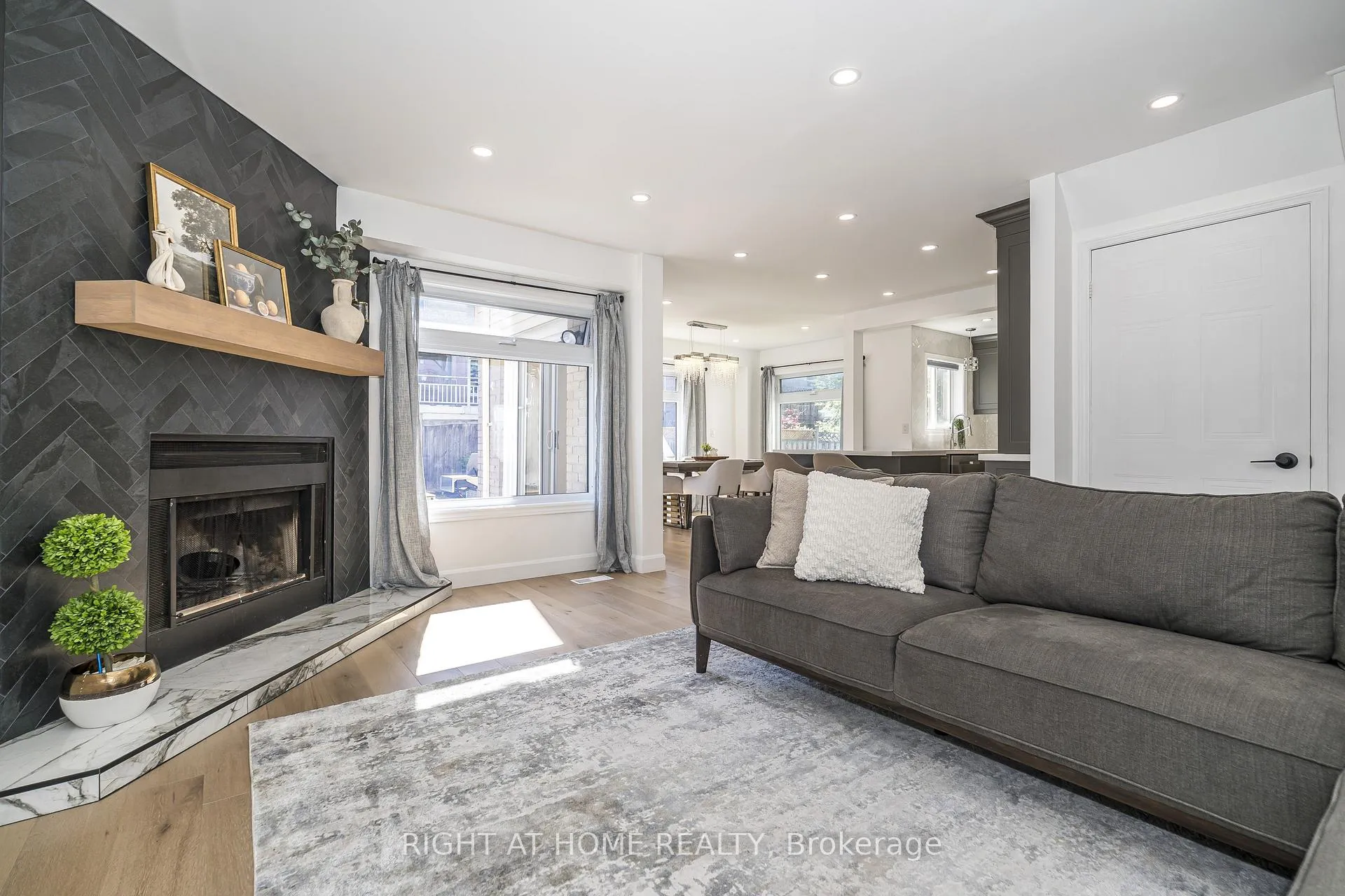 Photo 19 of 82 Reed Drive, Ajax, Central — HOMEH