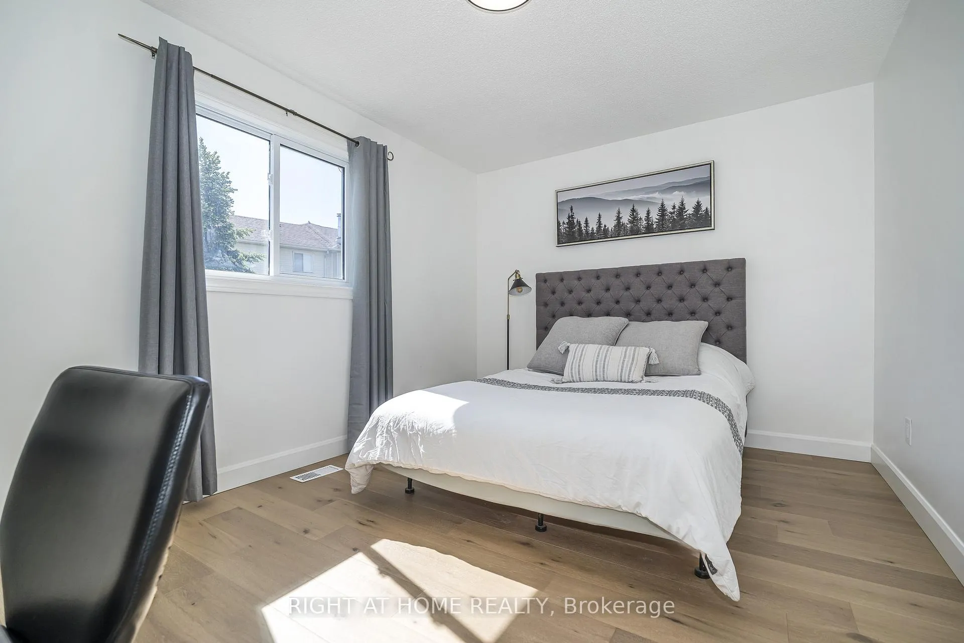 Photo 32 of 82 Reed Drive, Ajax, Central — HOMEH