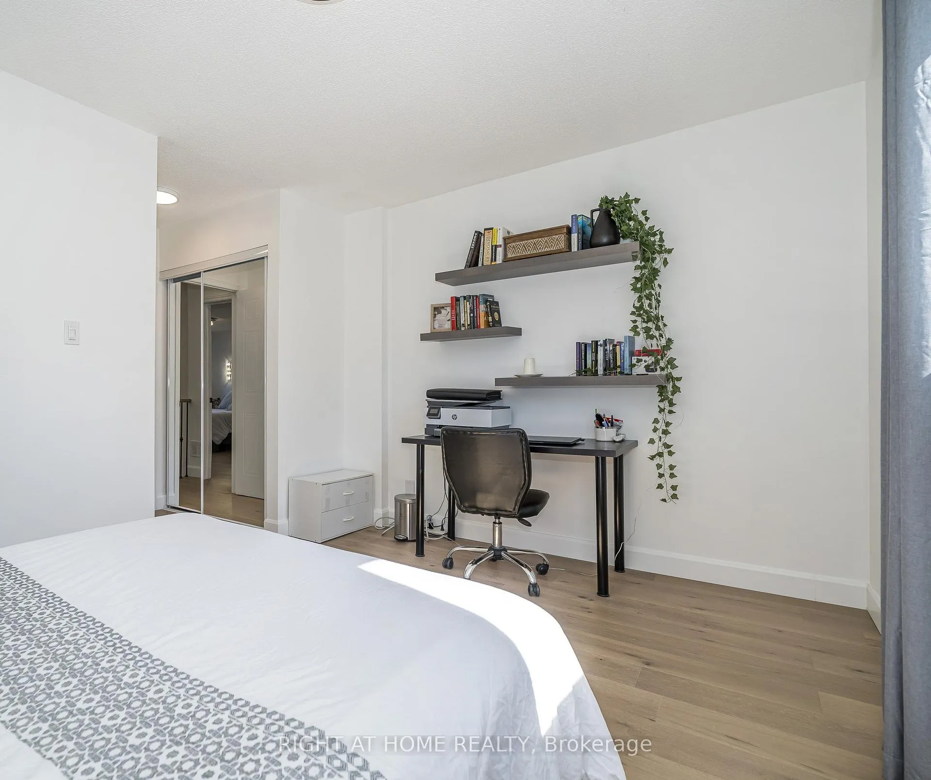 Photo 33 of 82 Reed Drive, Ajax, Central — HOMEH
