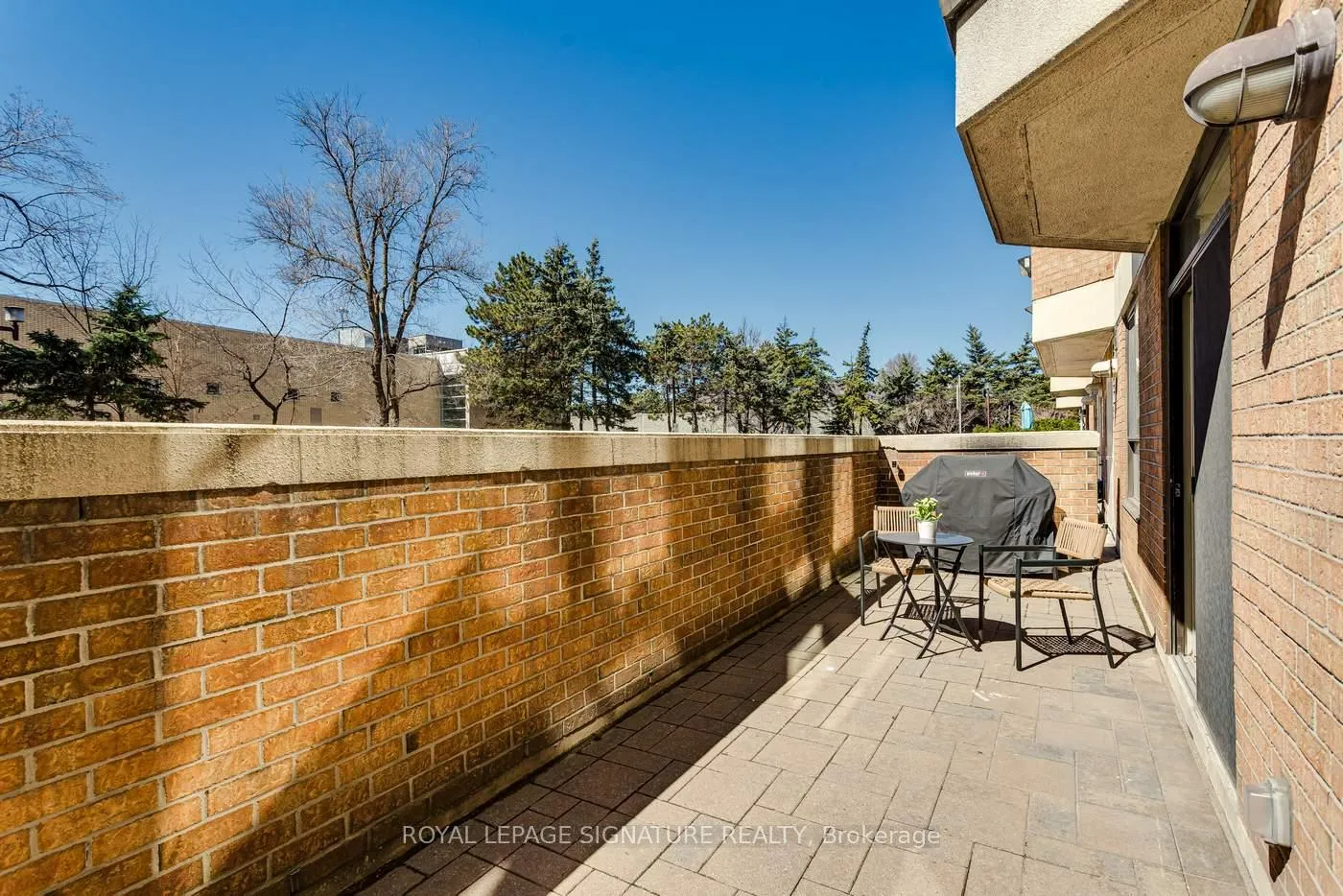 Photo 2 of Unit 108, 271 Ridley Boulevard, Toronto, Bedford Park-Nortown — HOMEH