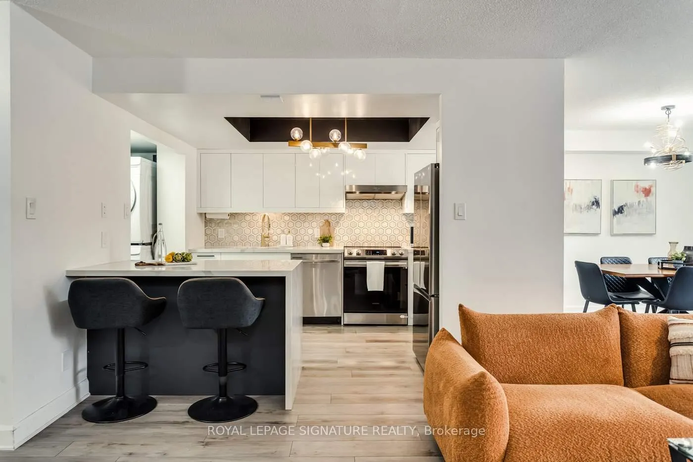 Photo 3 of Unit 108, 271 Ridley Boulevard, Toronto, Bedford Park-Nortown — HOMEH