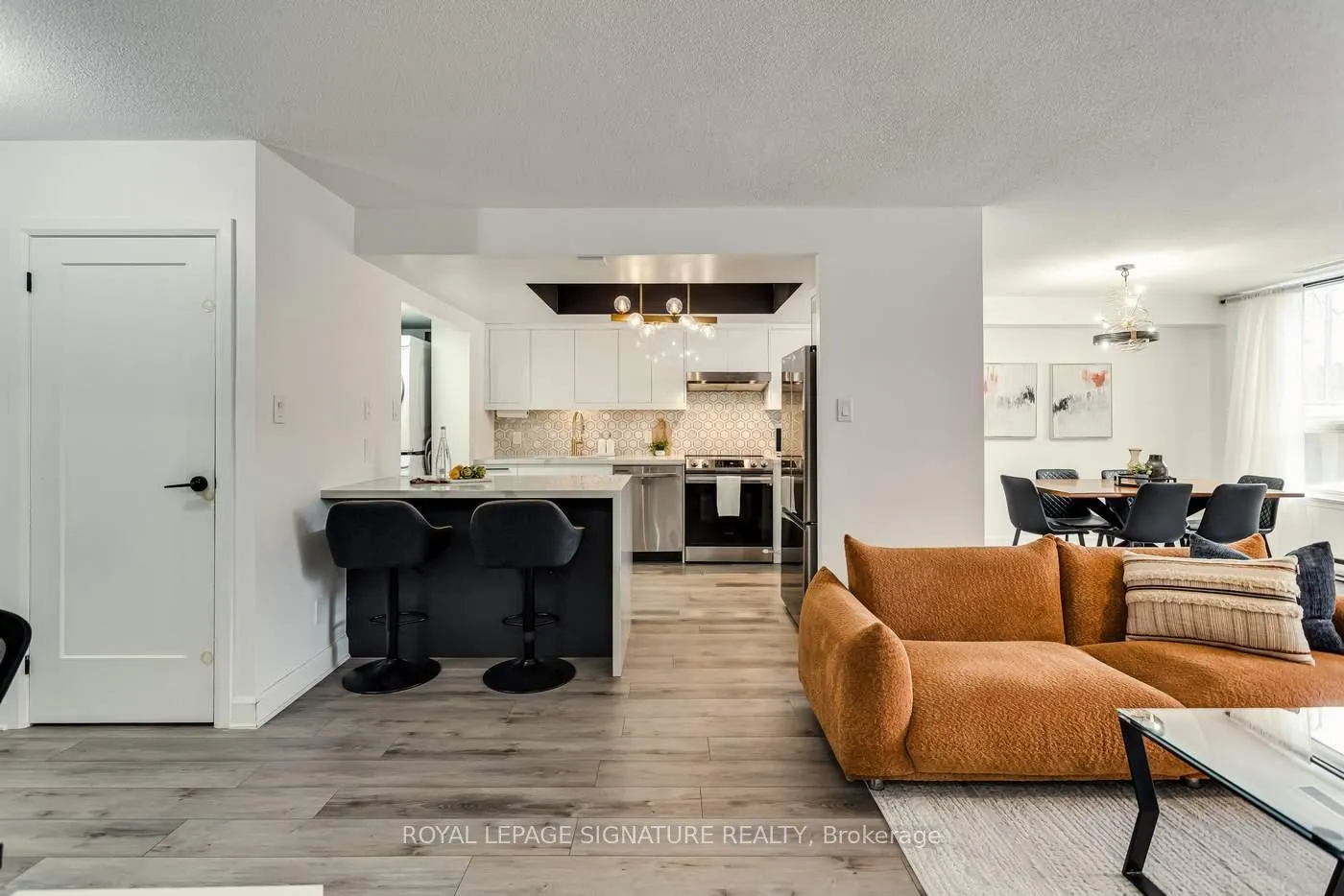 Photo 4 of Unit 108, 271 Ridley Boulevard, Toronto, Bedford Park-Nortown — HOMEH