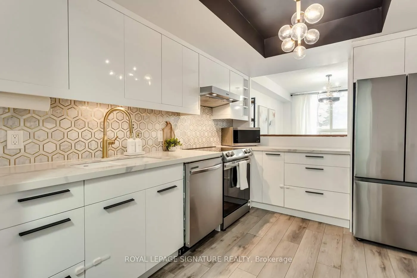 Photo 8 of Unit 108, 271 Ridley Boulevard, Toronto, Bedford Park-Nortown — HOMEH