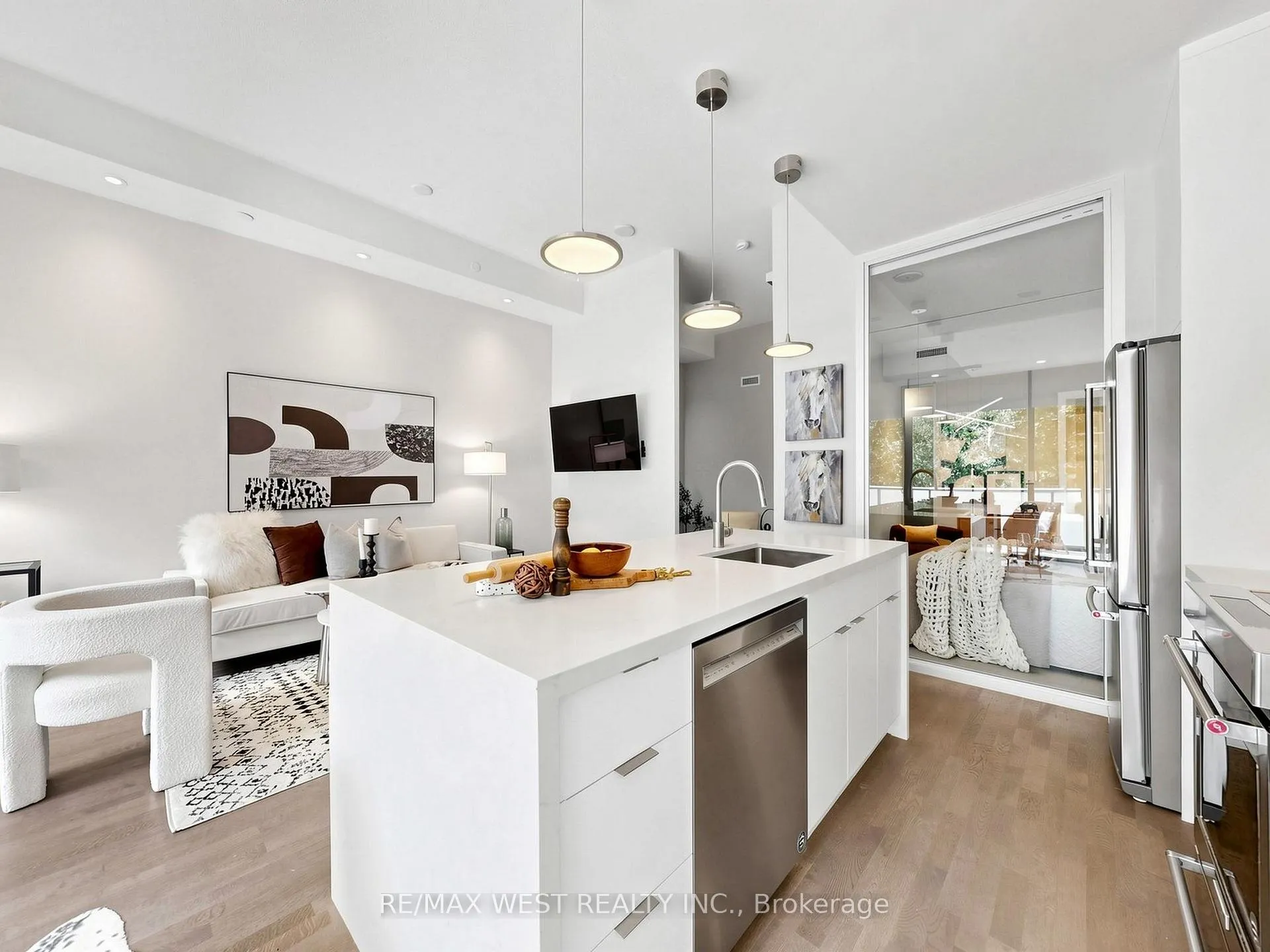 Photo 10 of Unit 314, 1815 Yonge Street, Toronto, Mount Pleasant West — HOMEH