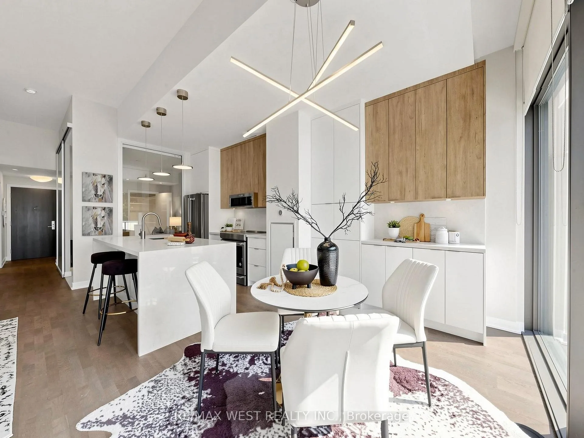 Photo 13 of Unit 314, 1815 Yonge Street, Toronto, Mount Pleasant West — HOMEH