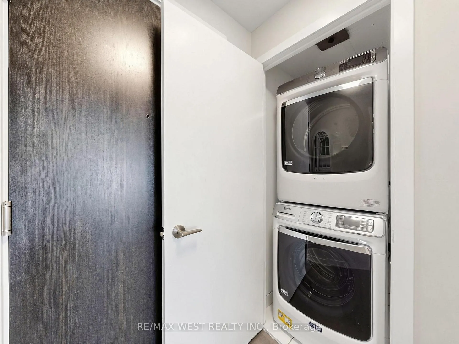 Photo 26 of Unit 314, 1815 Yonge Street, Toronto, Mount Pleasant West — HOMEH