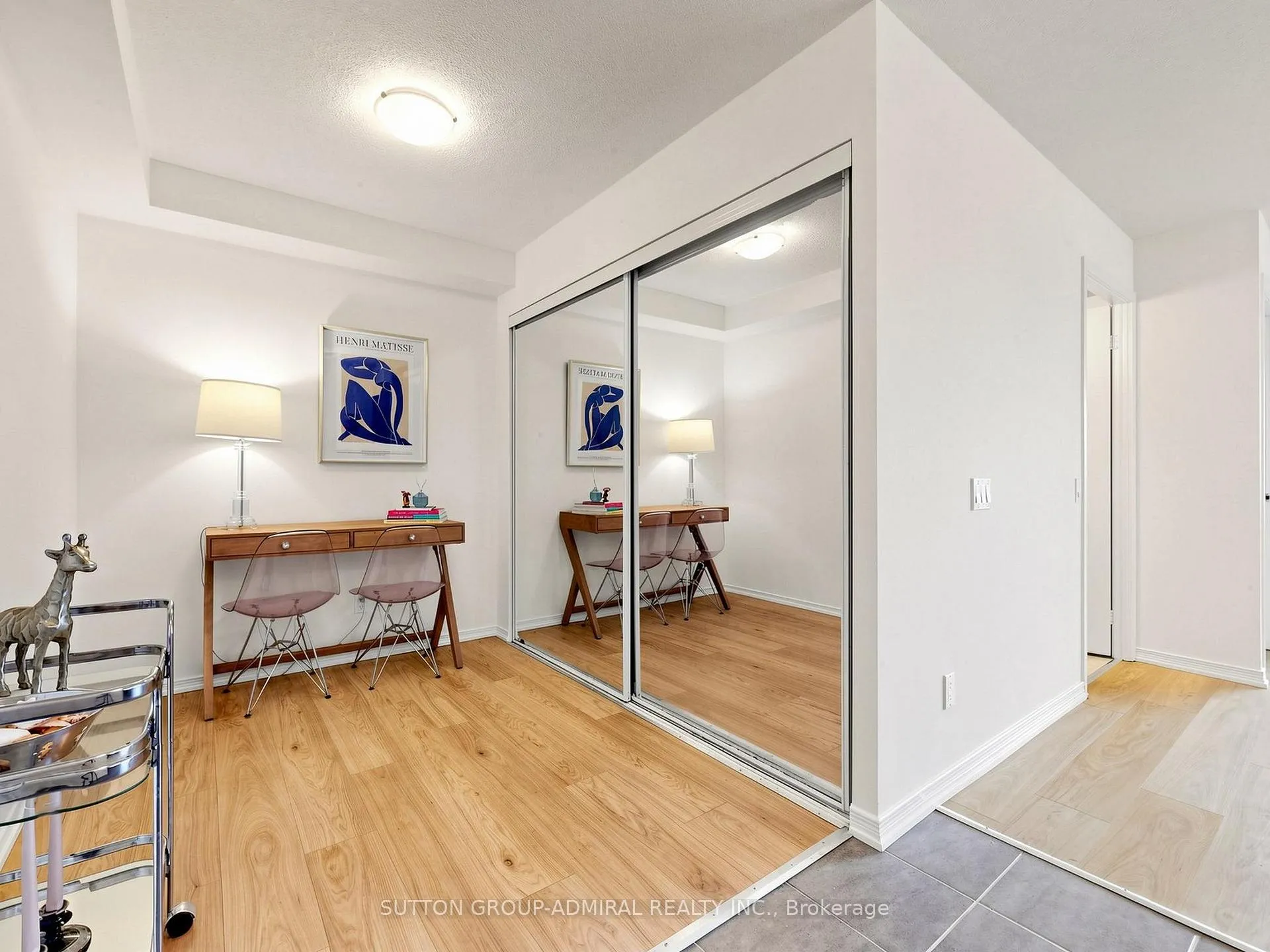 Photo 4 of Unit 1039, 60 Heintzman Street, Toronto, Junction Area — HOMEH