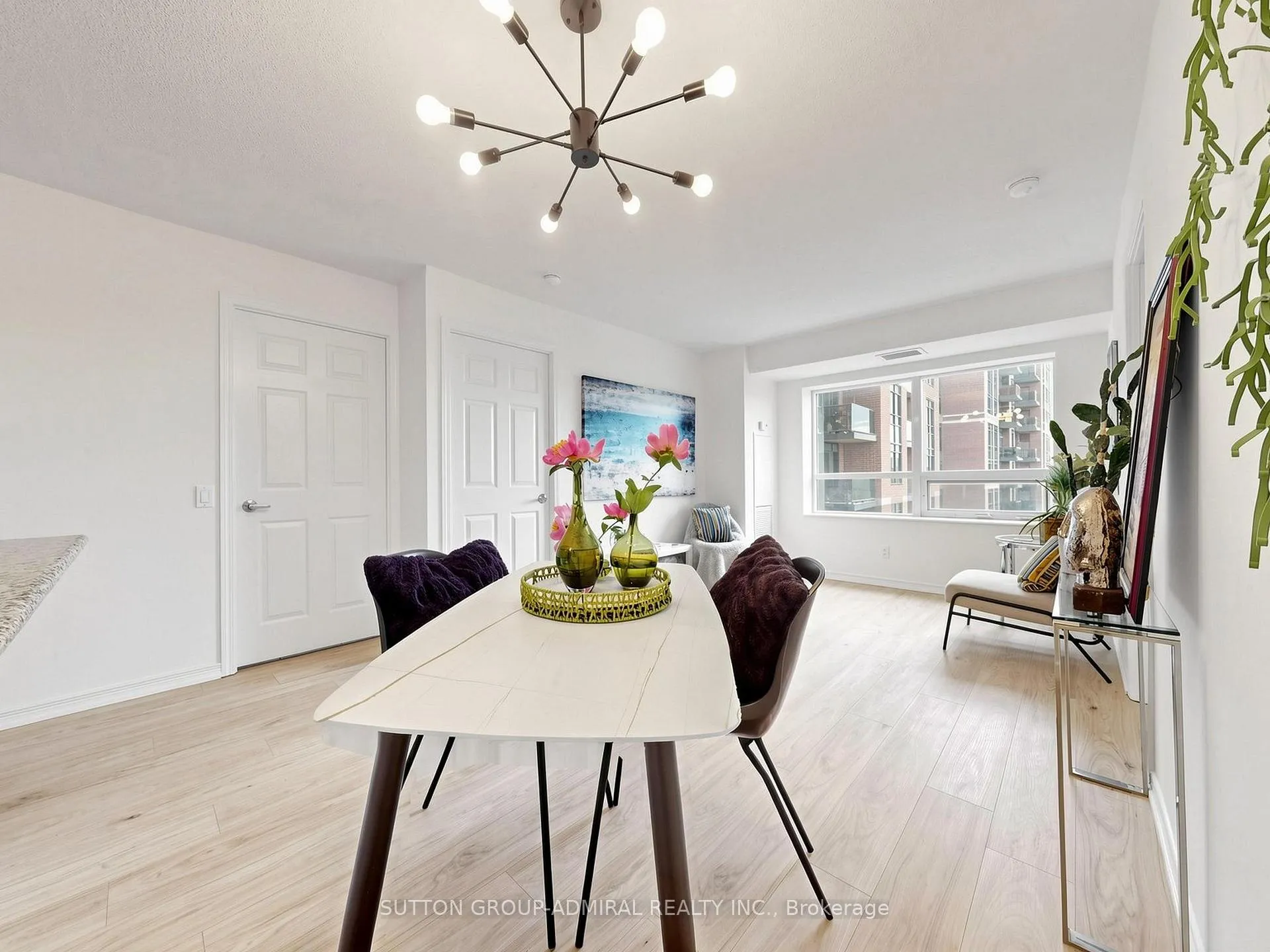 Photo 7 of Unit 1039, 60 Heintzman Street, Toronto, Junction Area — HOMEH