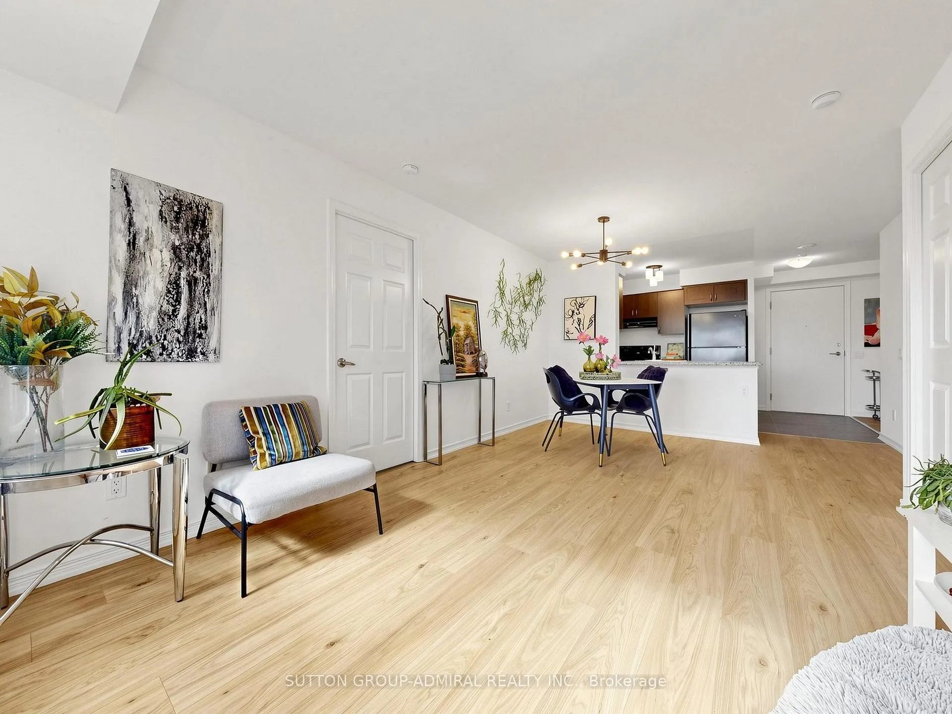 Photo 9 of Unit 1039, 60 Heintzman Street, Toronto, Junction Area — HOMEH