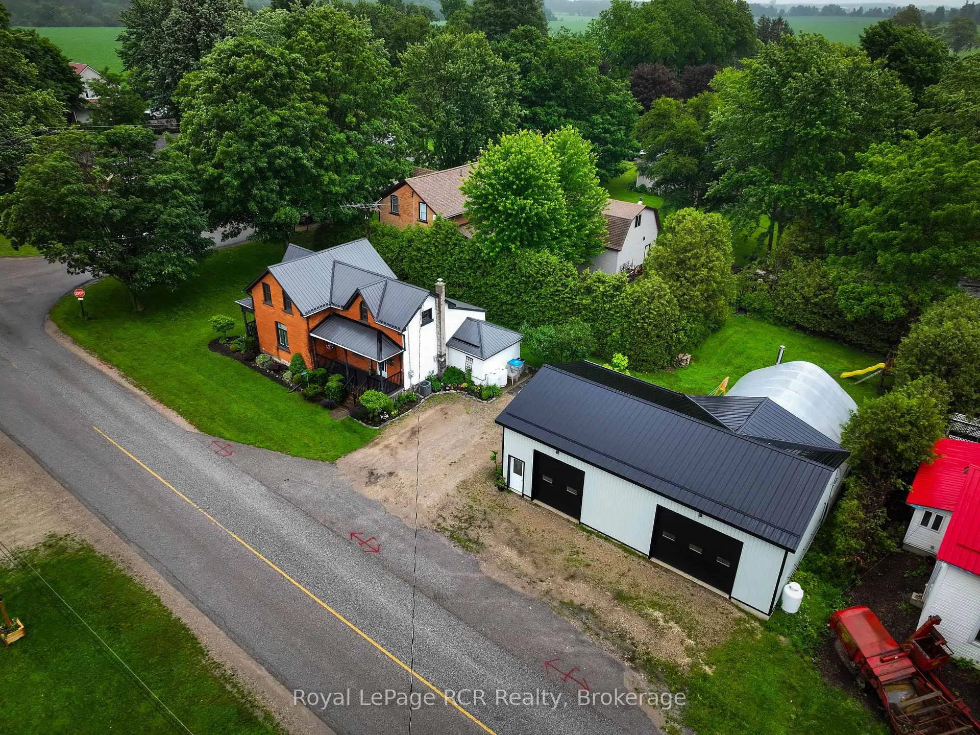 Photo 2 of 84322 Mcnabb Line, Huron East, Brussels — HOMEH