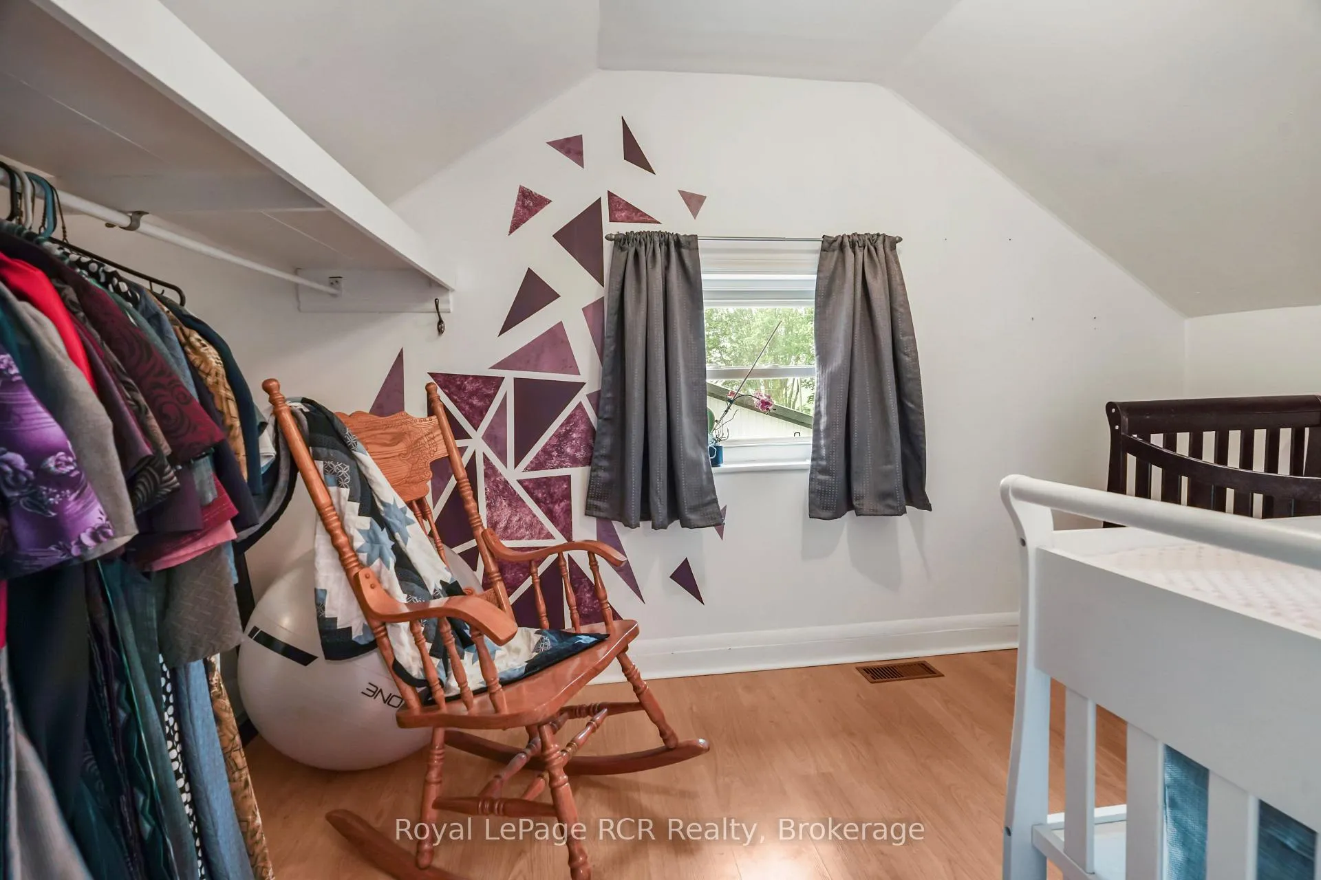 Photo 26 of 84322 Mcnabb Line, Huron East, Brussels — HOMEH