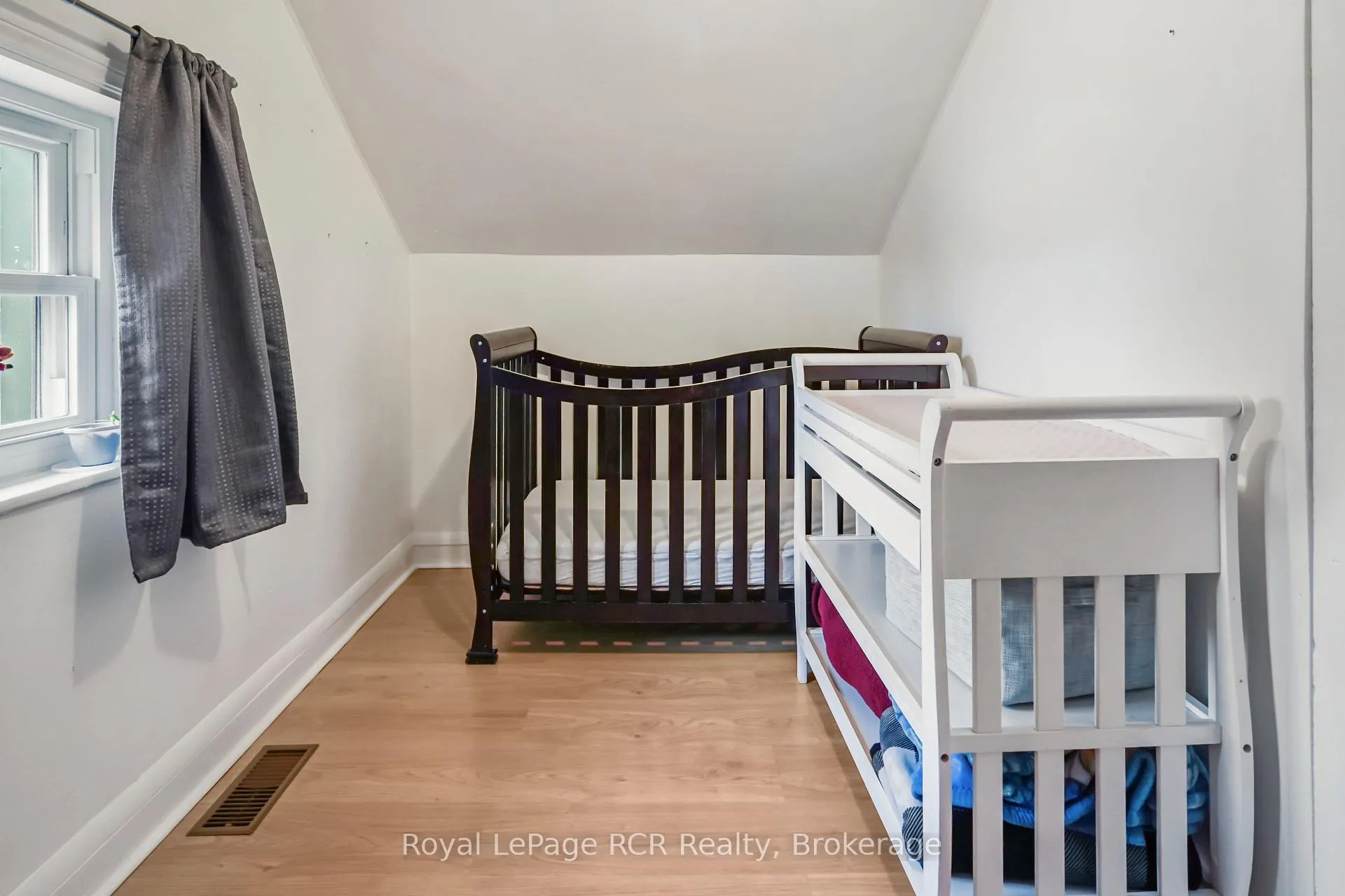 Photo 27 of 84322 Mcnabb Line, Huron East, Brussels — HOMEH
