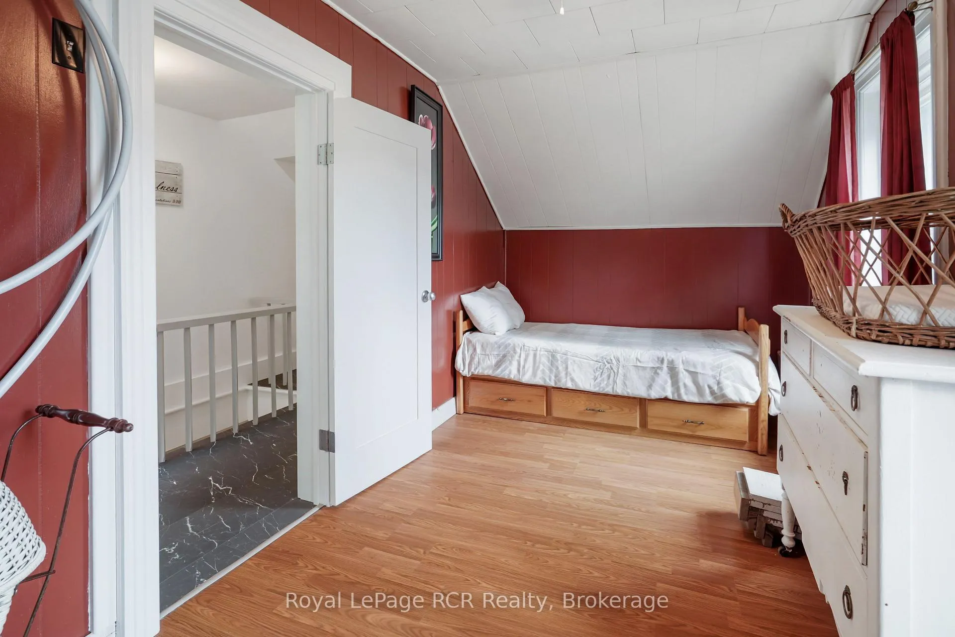 Photo 29 of 84322 Mcnabb Line, Huron East, Brussels — HOMEH